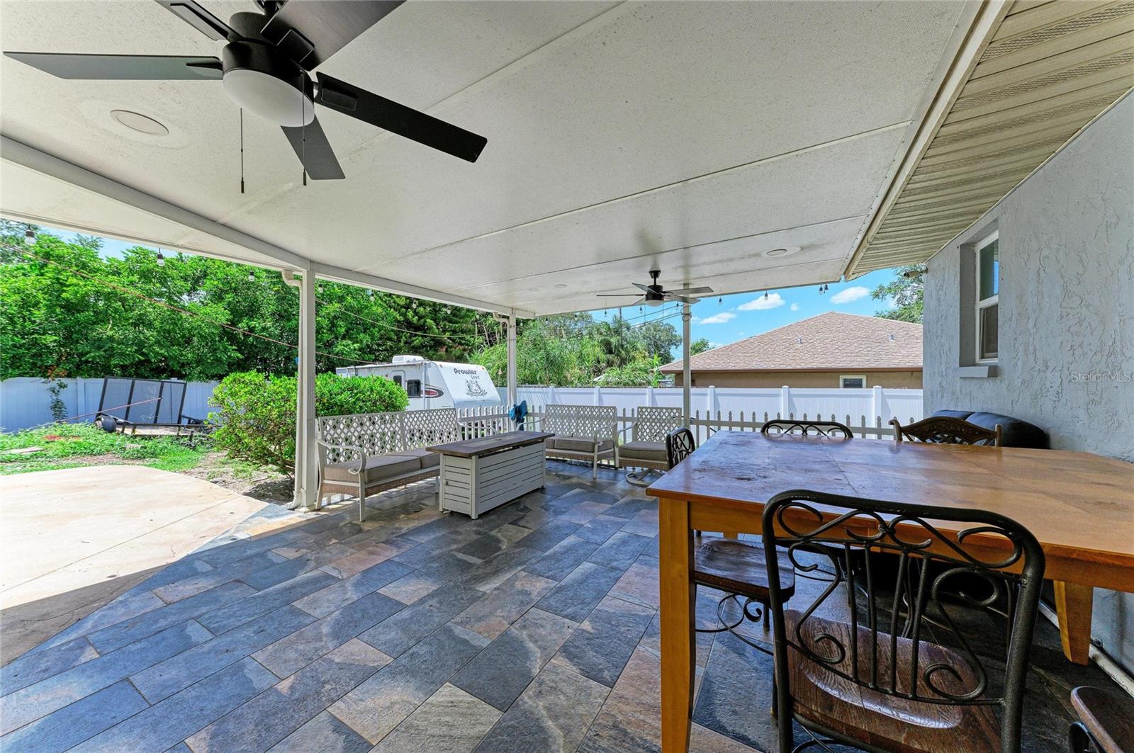 1520 SUNNYHILLS DR — photo 29