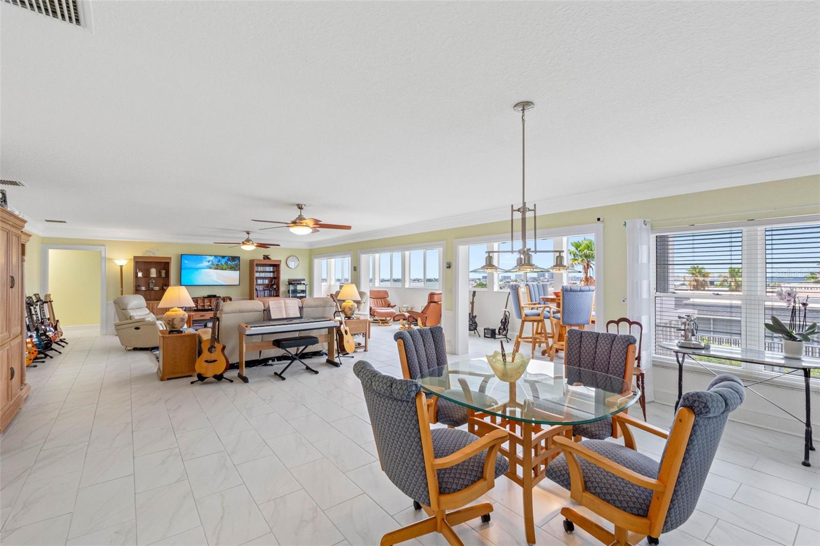 139 BLUFF VIEW DR #407 — photo 8