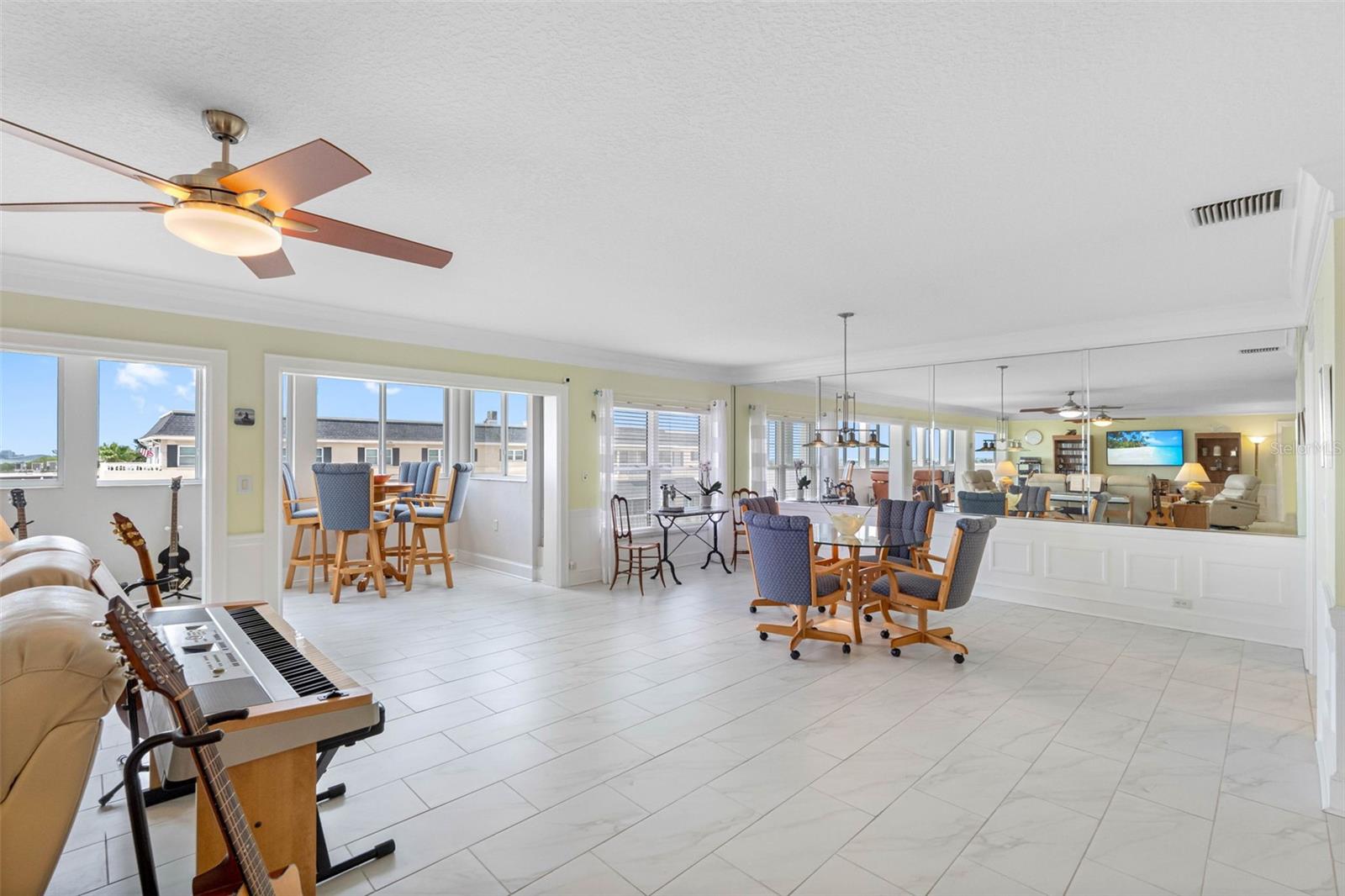 139 BLUFF VIEW DR #407 — photo 10