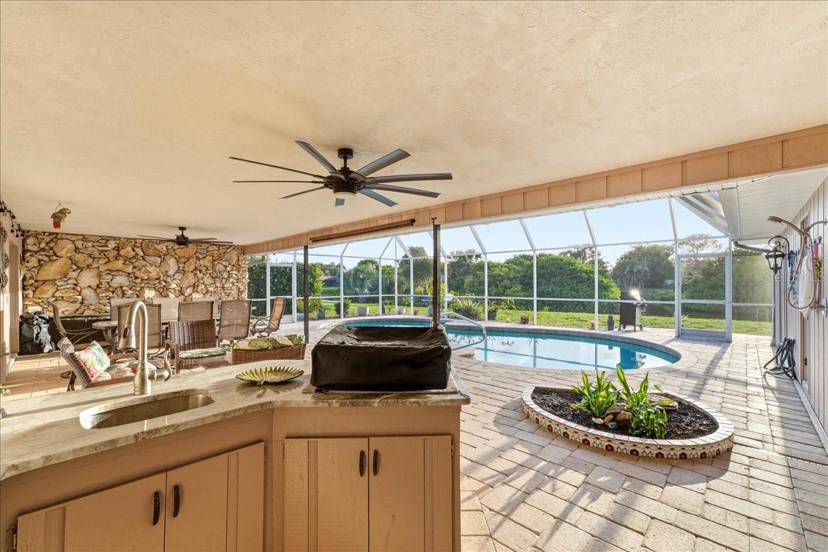 413 SIGNORELLI DR — photo 38