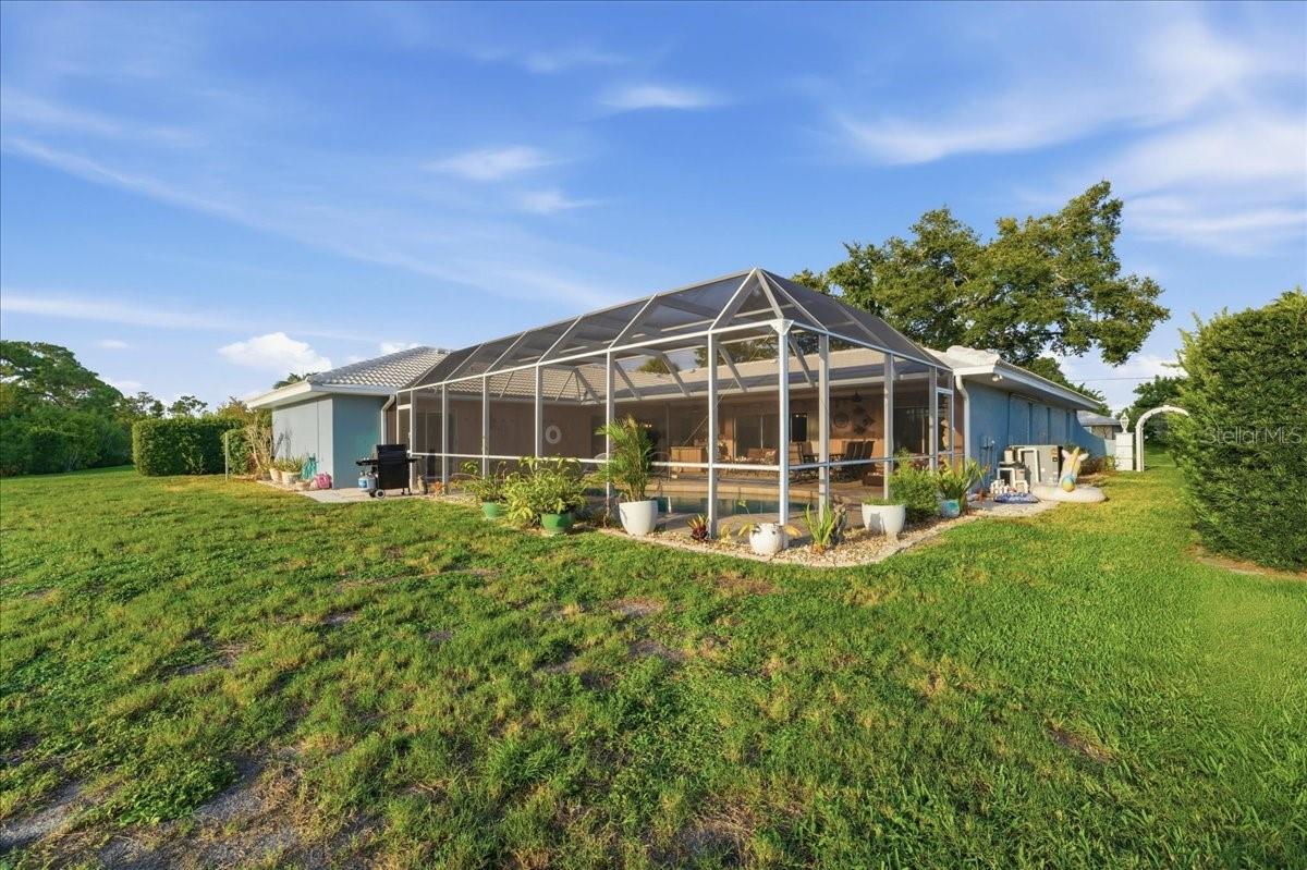 413 SIGNORELLI DR — photo 42