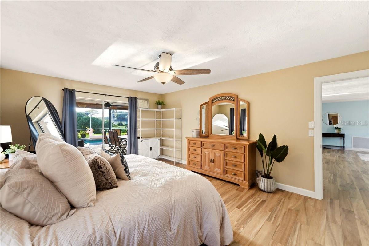 413 SIGNORELLI DR — photo 24