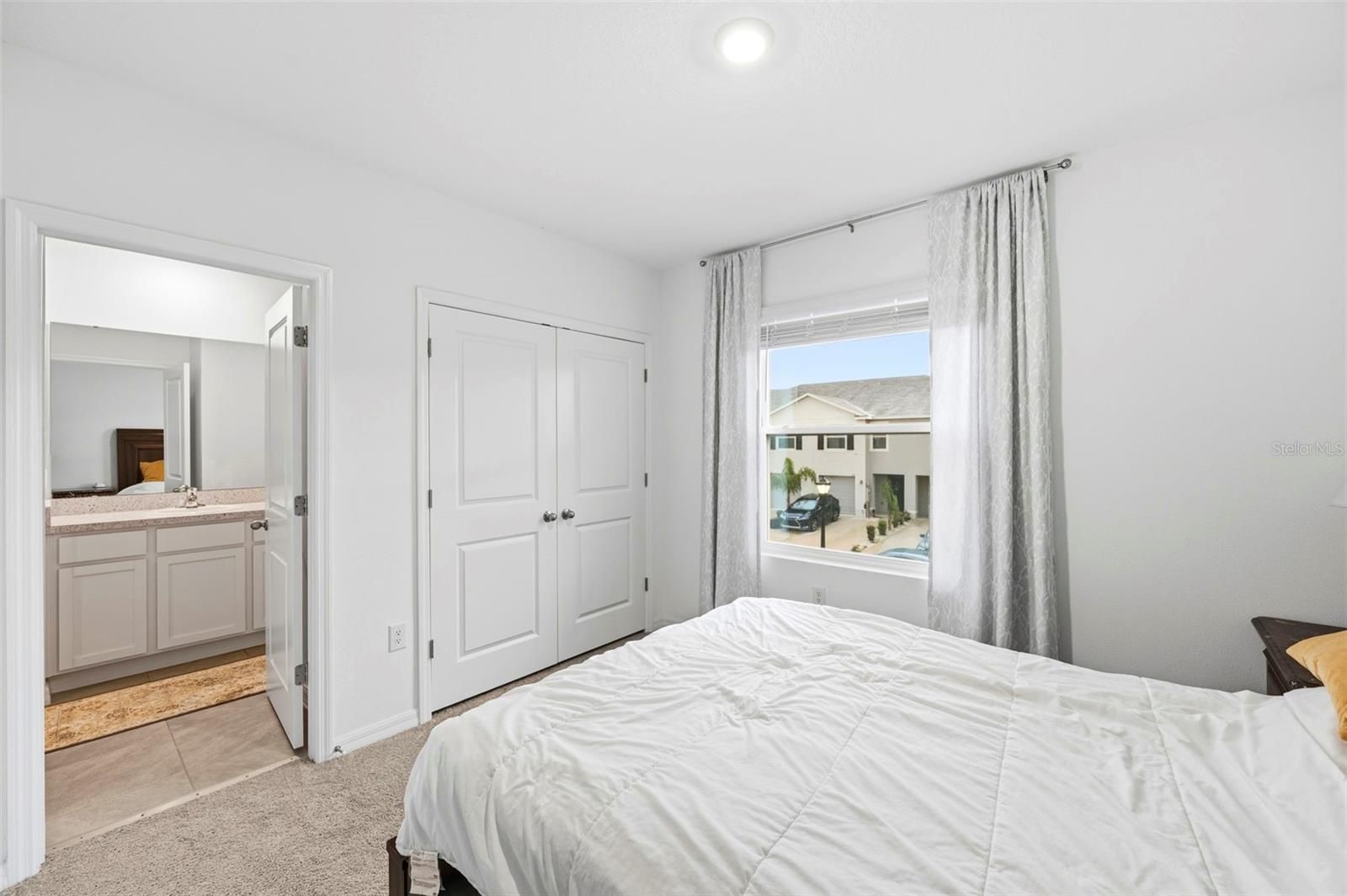 369 MANGROVE SHADE CIR — photo 37