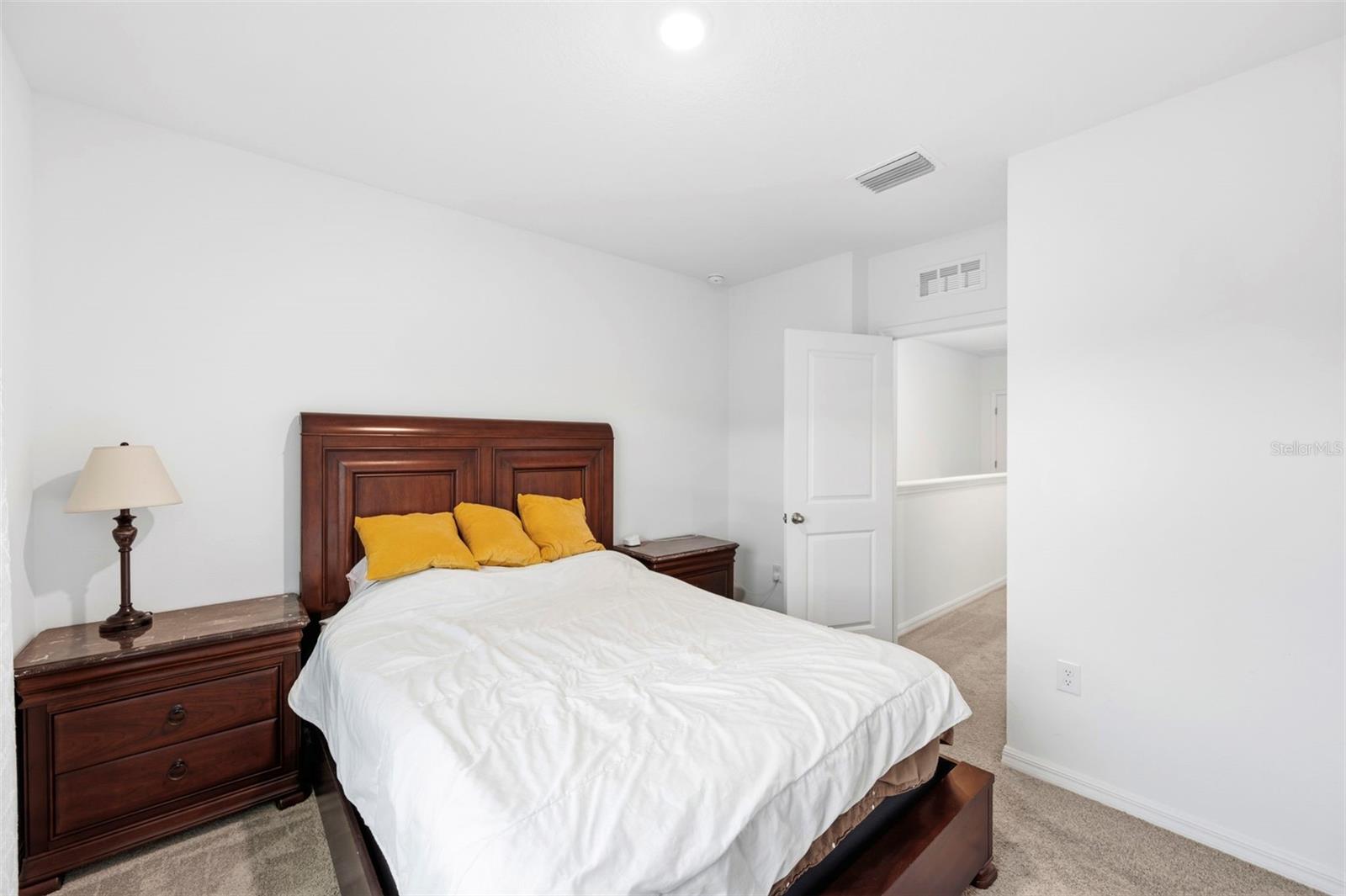 369 MANGROVE SHADE CIR — photo 35