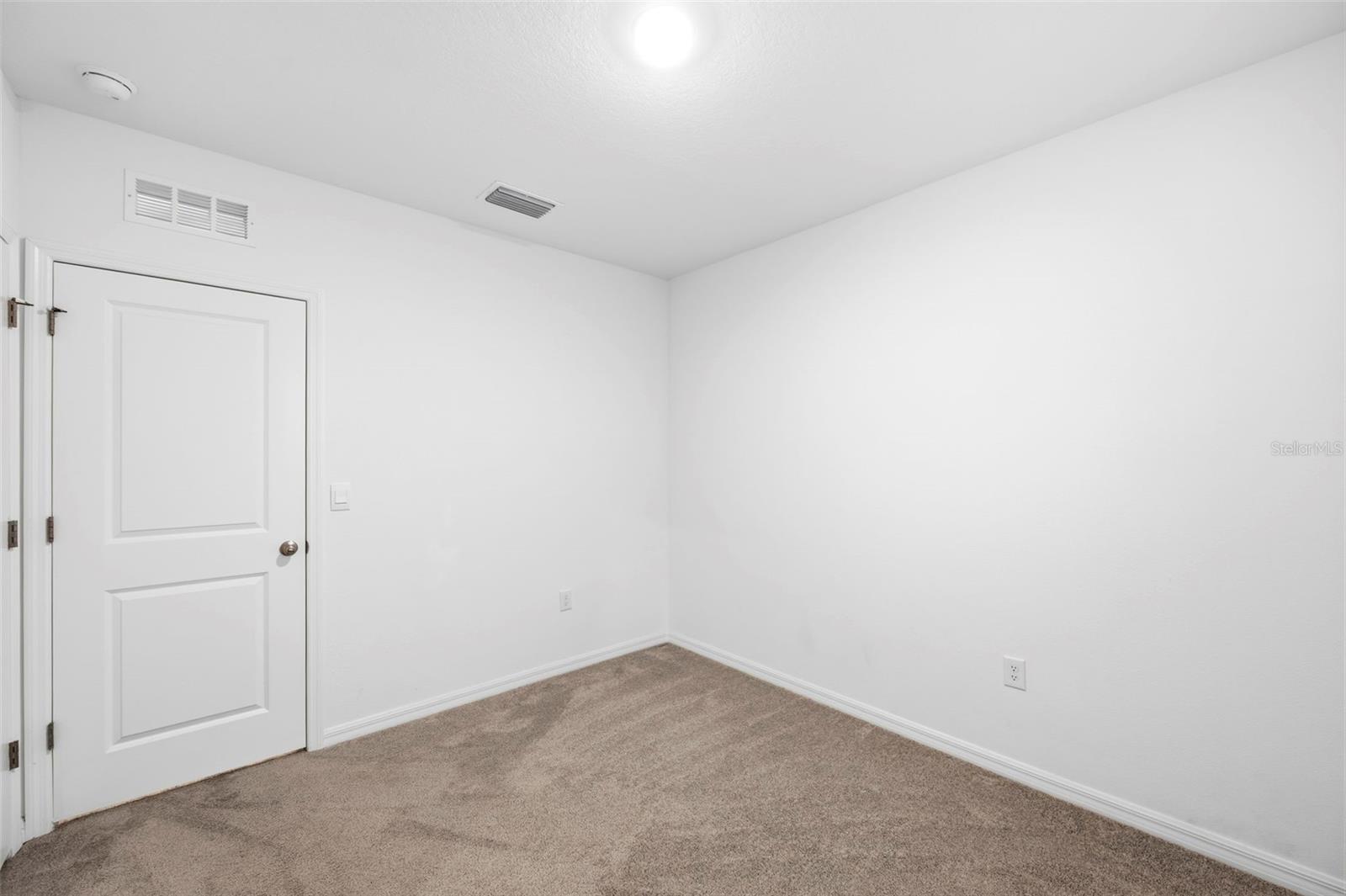 369 MANGROVE SHADE CIR — photo 40