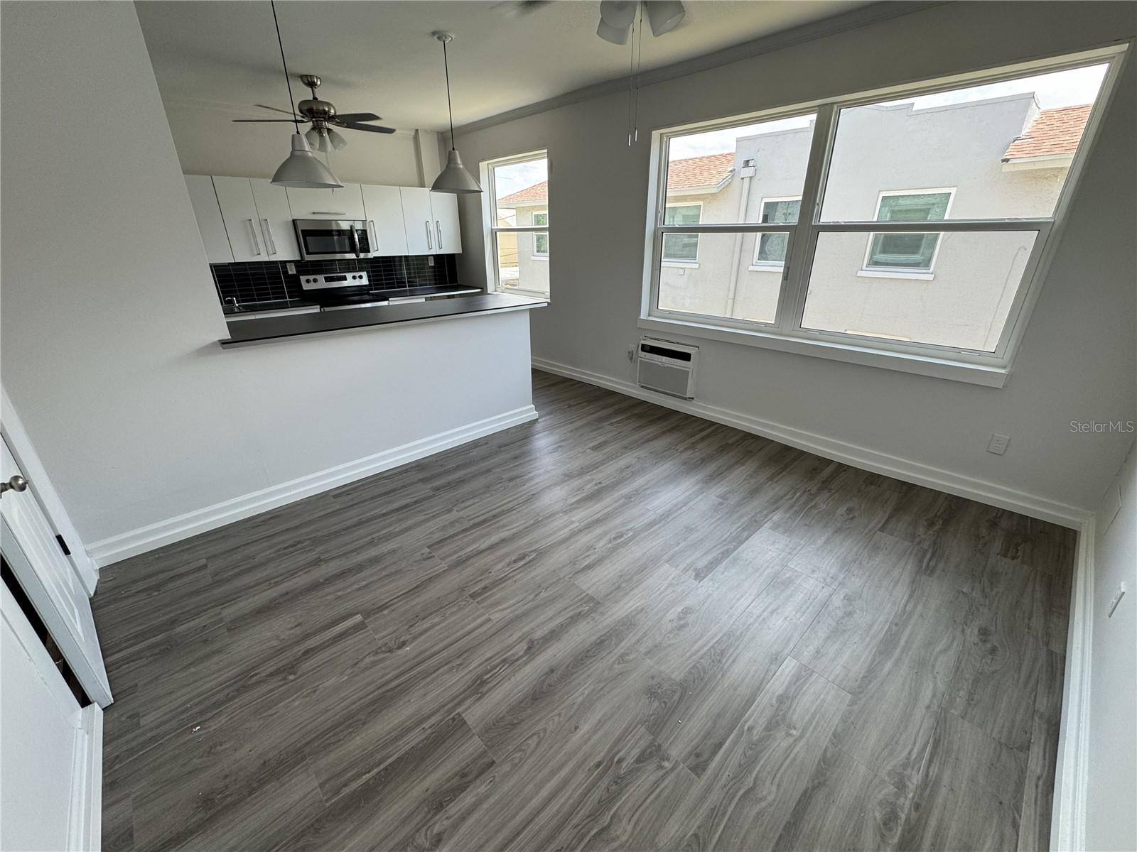 428 ARMADA RD S #6 — photo 2