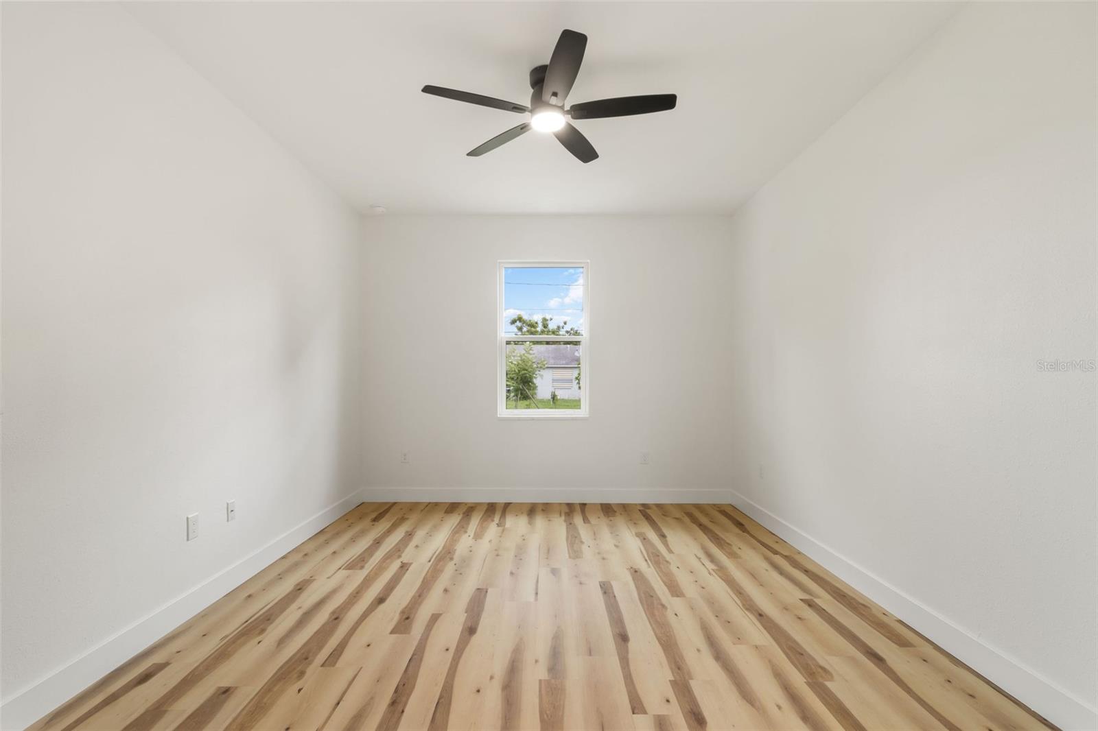 8580 W PRICE BLVD — photo 25