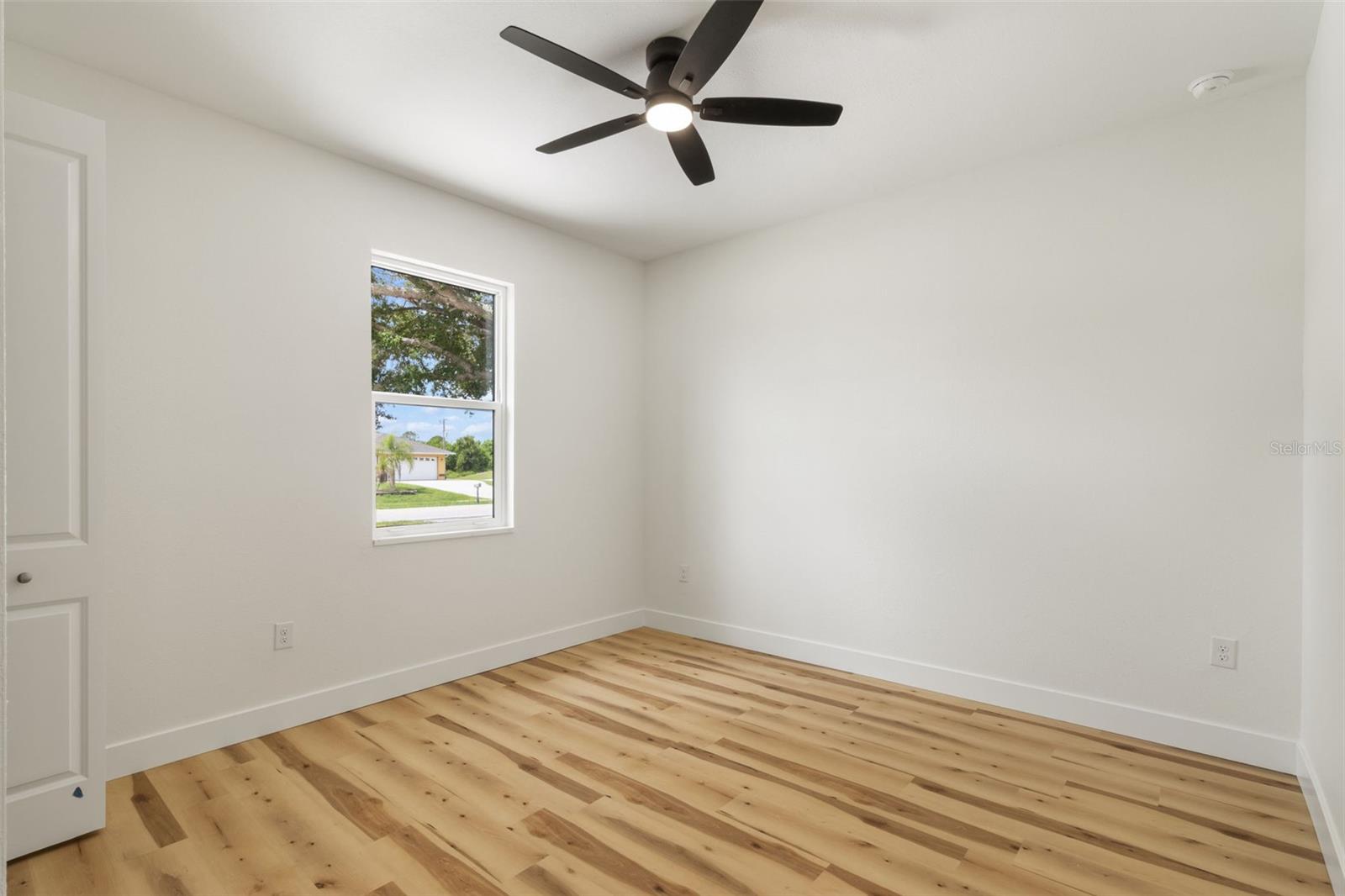 8580 W PRICE BLVD — photo 34