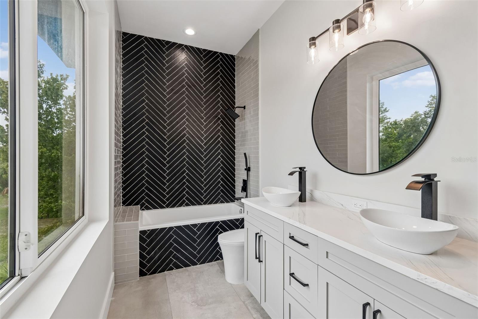 12000 GOLDEN VALLEY DR — photo 35