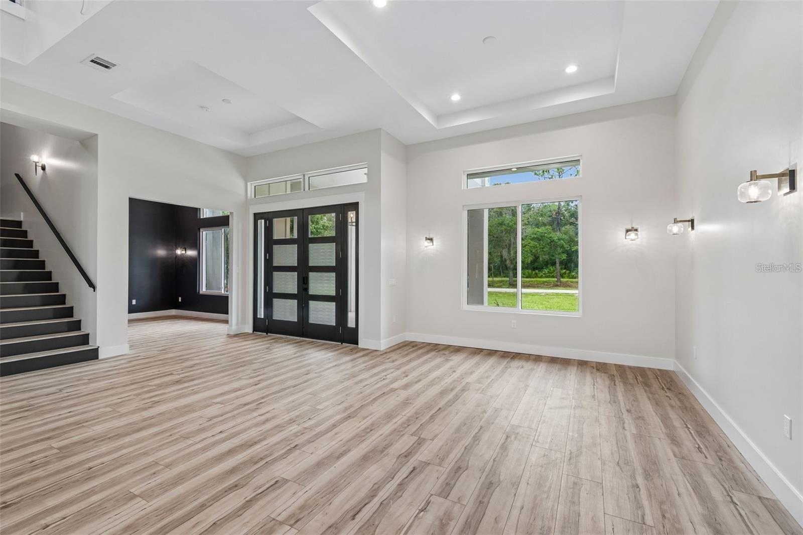 12000 GOLDEN VALLEY DR — photo 14