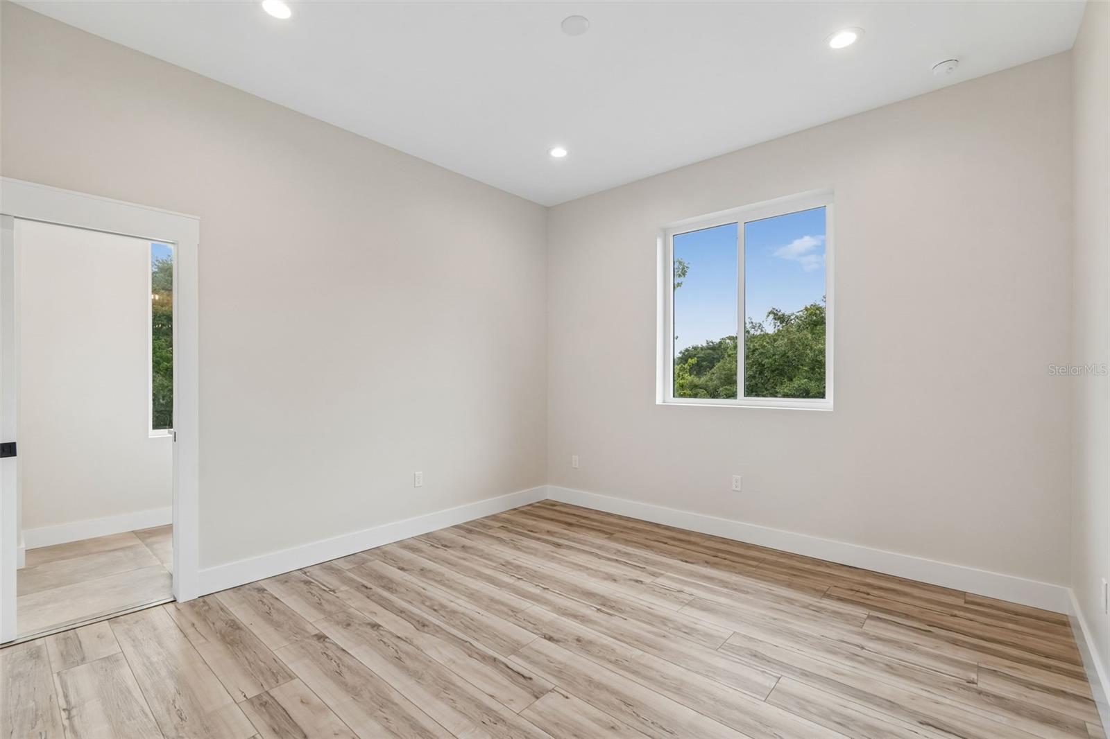 12000 GOLDEN VALLEY DR — photo 37