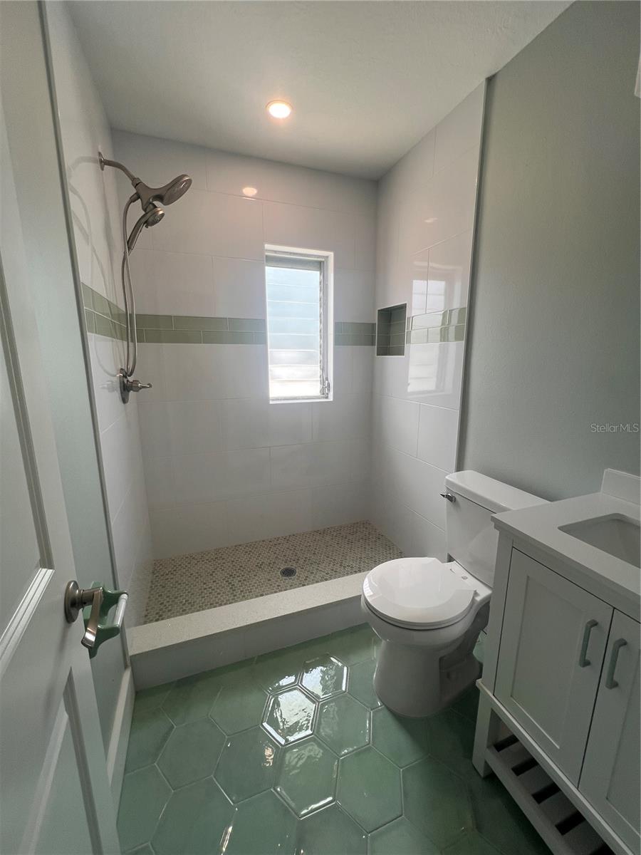 40 82ND AVE #Unit 2 — photo 25