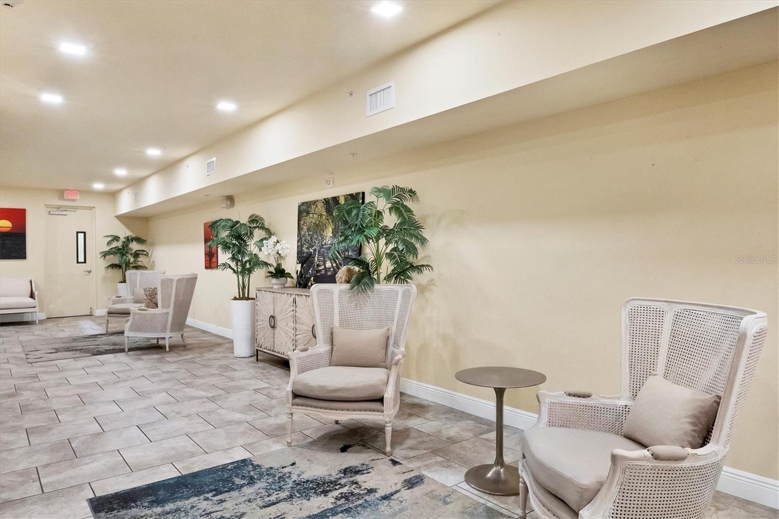 260 HIDDEN BAY DR #402 — photo 4