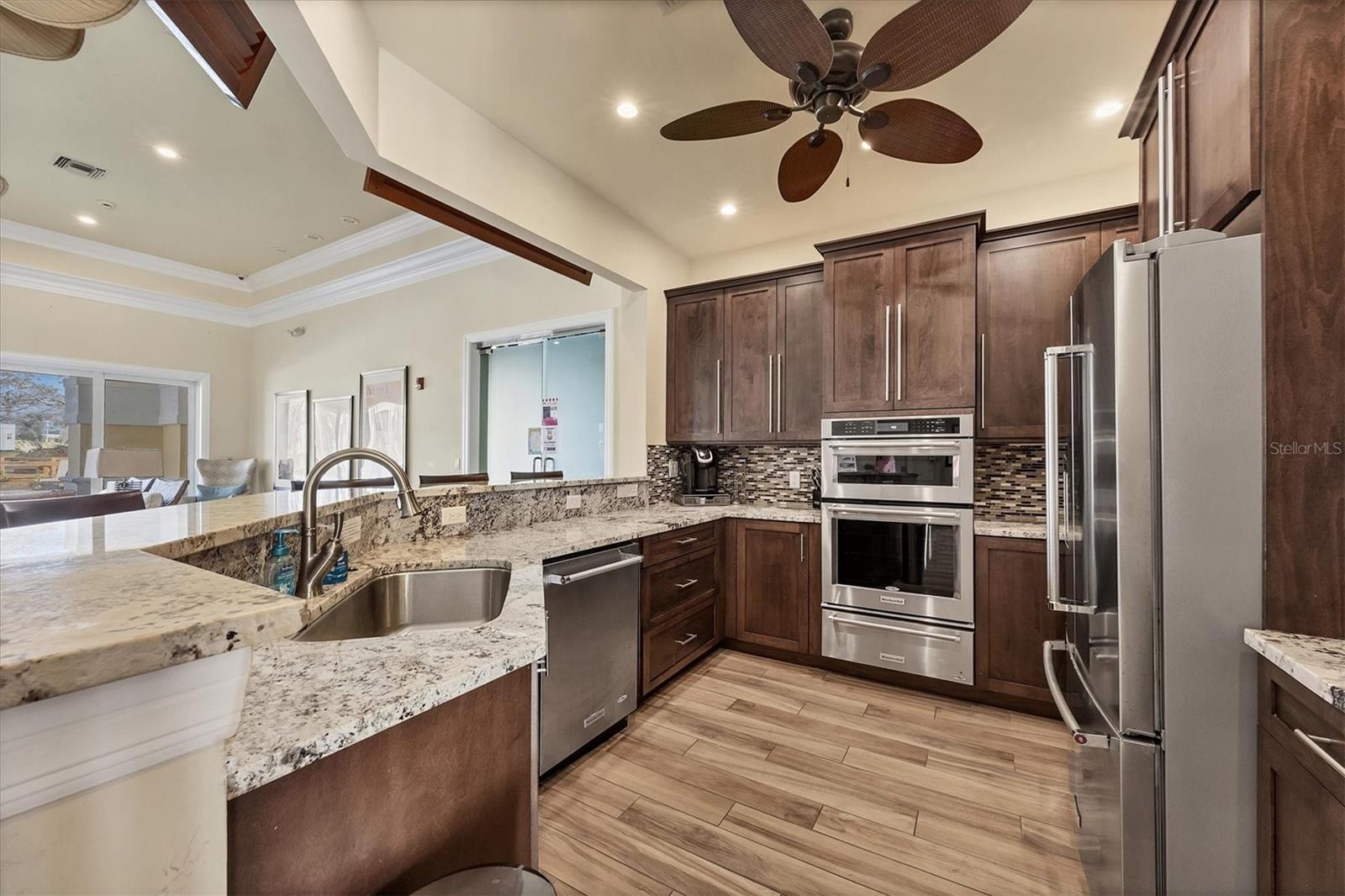 260 HIDDEN BAY DR #402 — photo 37