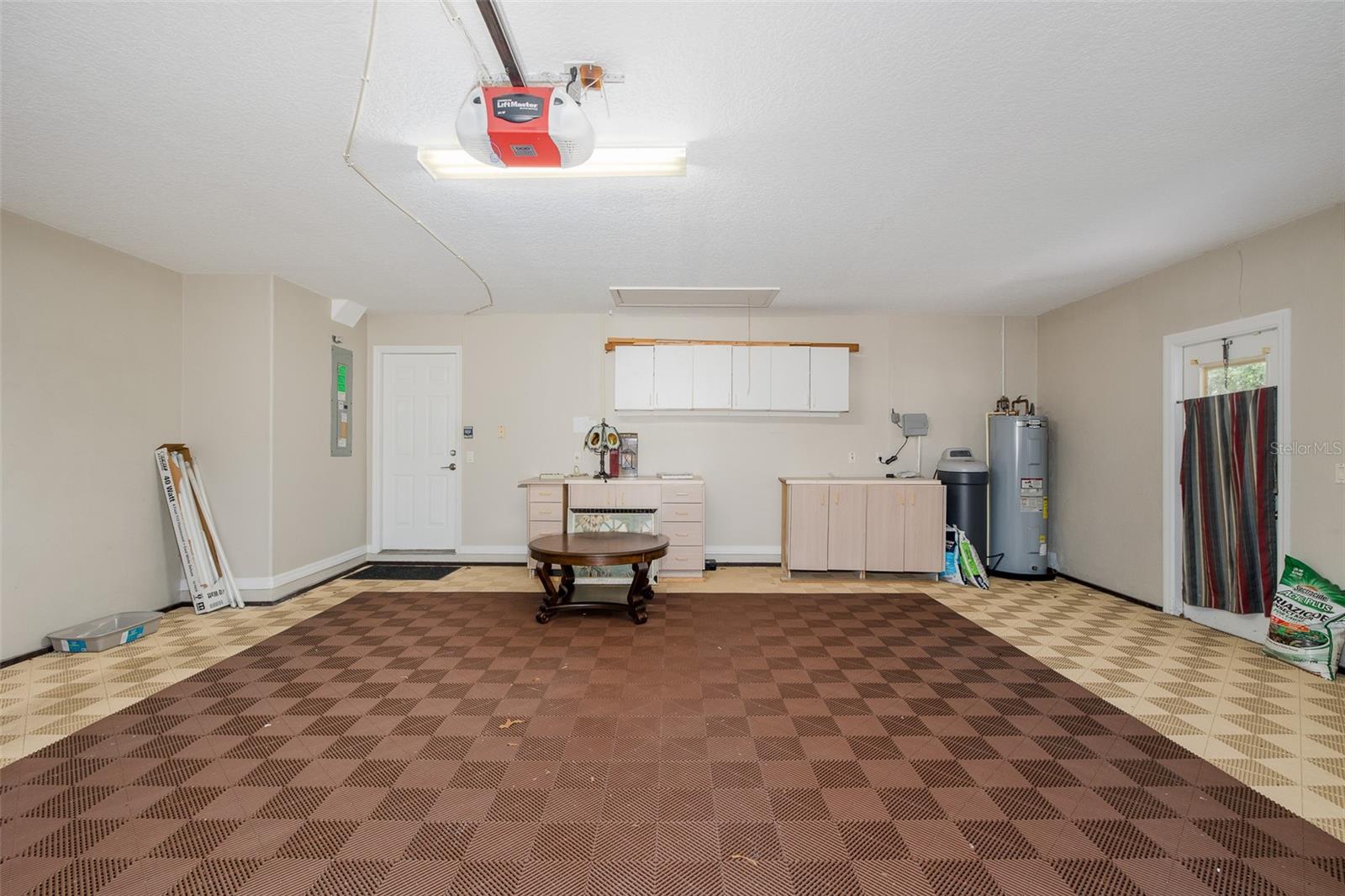 18822 MAJESTIC OAK CT — photo 59