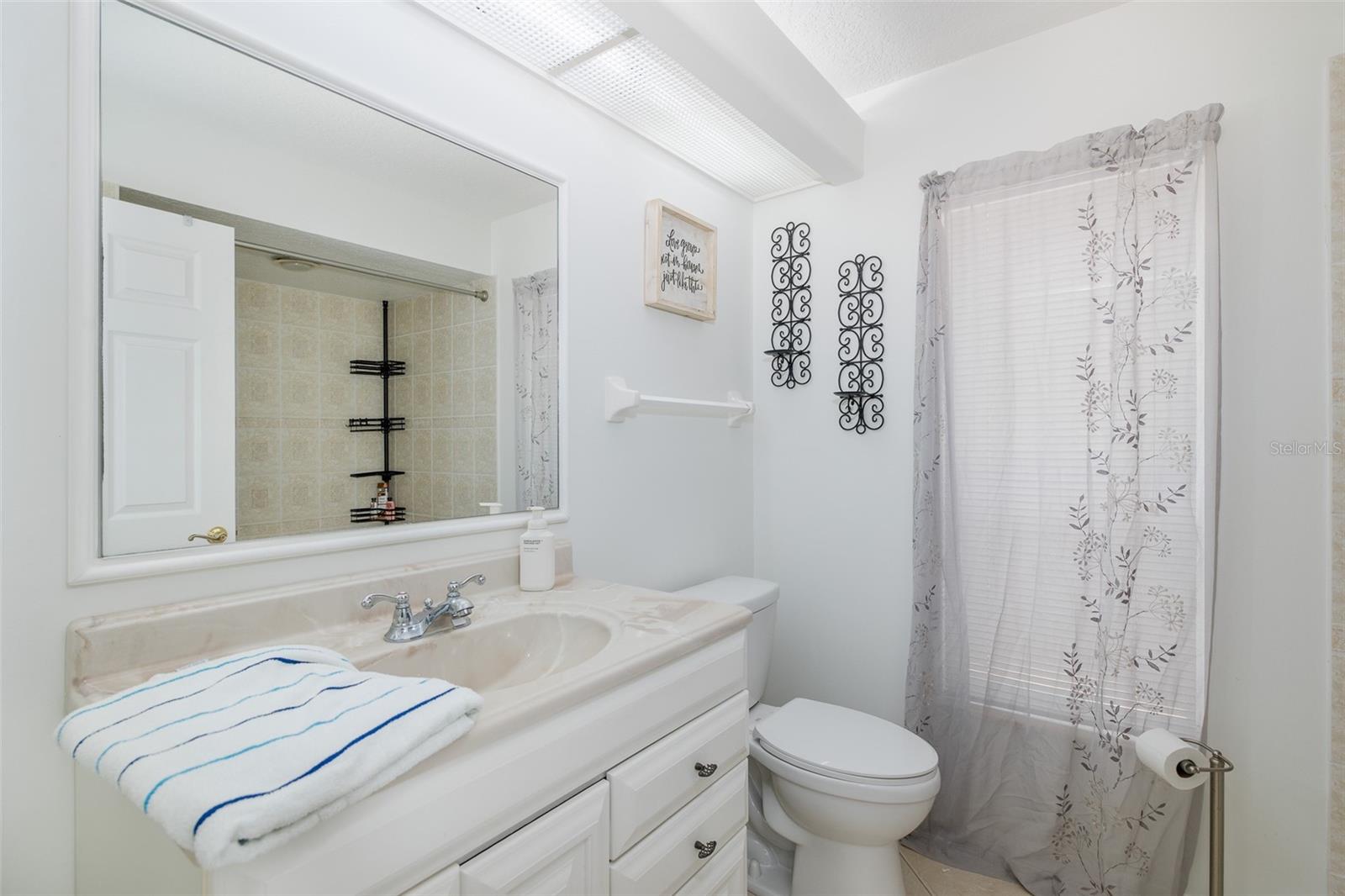 18822 MAJESTIC OAK CT — photo 35