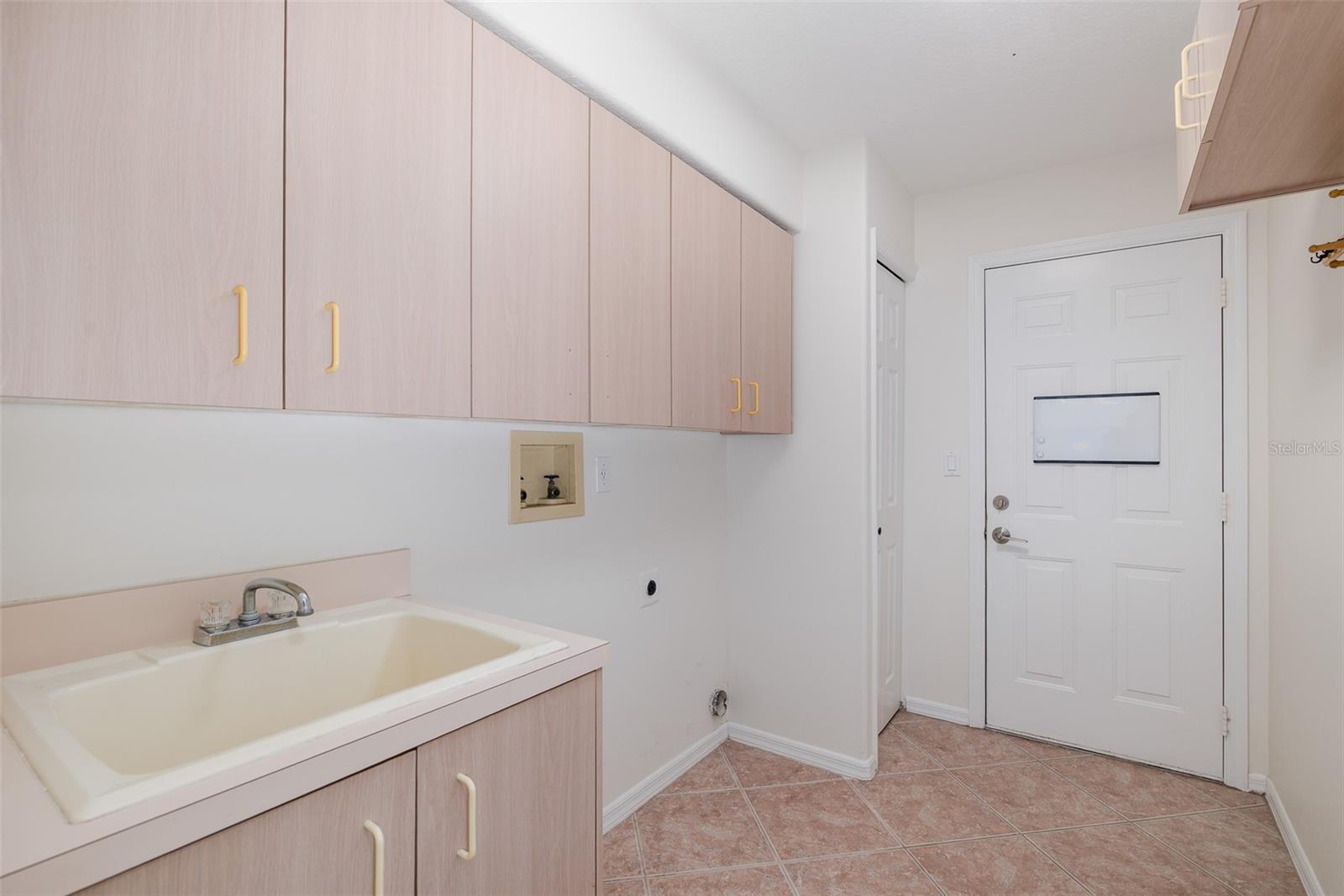 18822 MAJESTIC OAK CT — photo 40