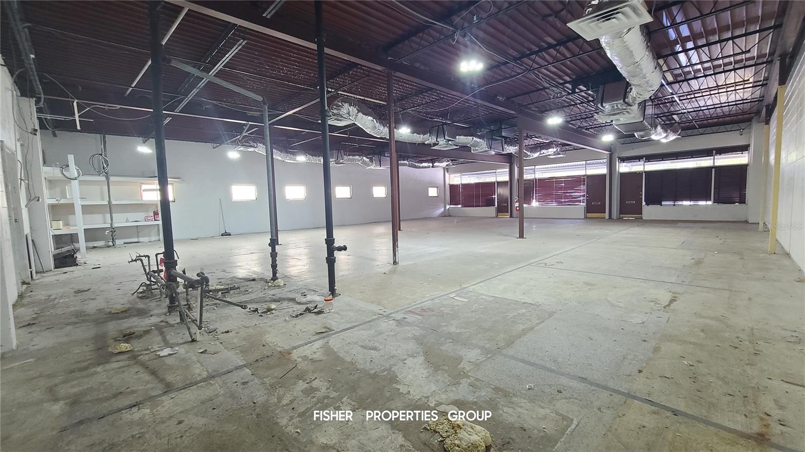 211-213 E DAVIS BLVD — photo 4