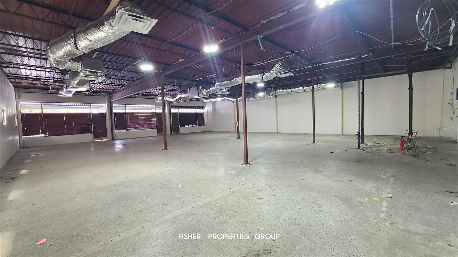 211-213 E DAVIS BLVD — photo 3