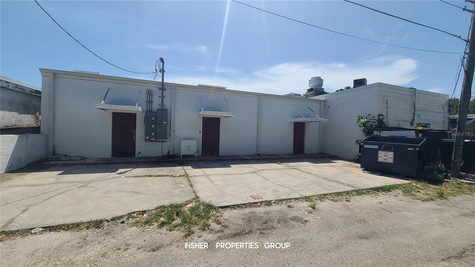 211-213 E DAVIS BLVD — photo 7