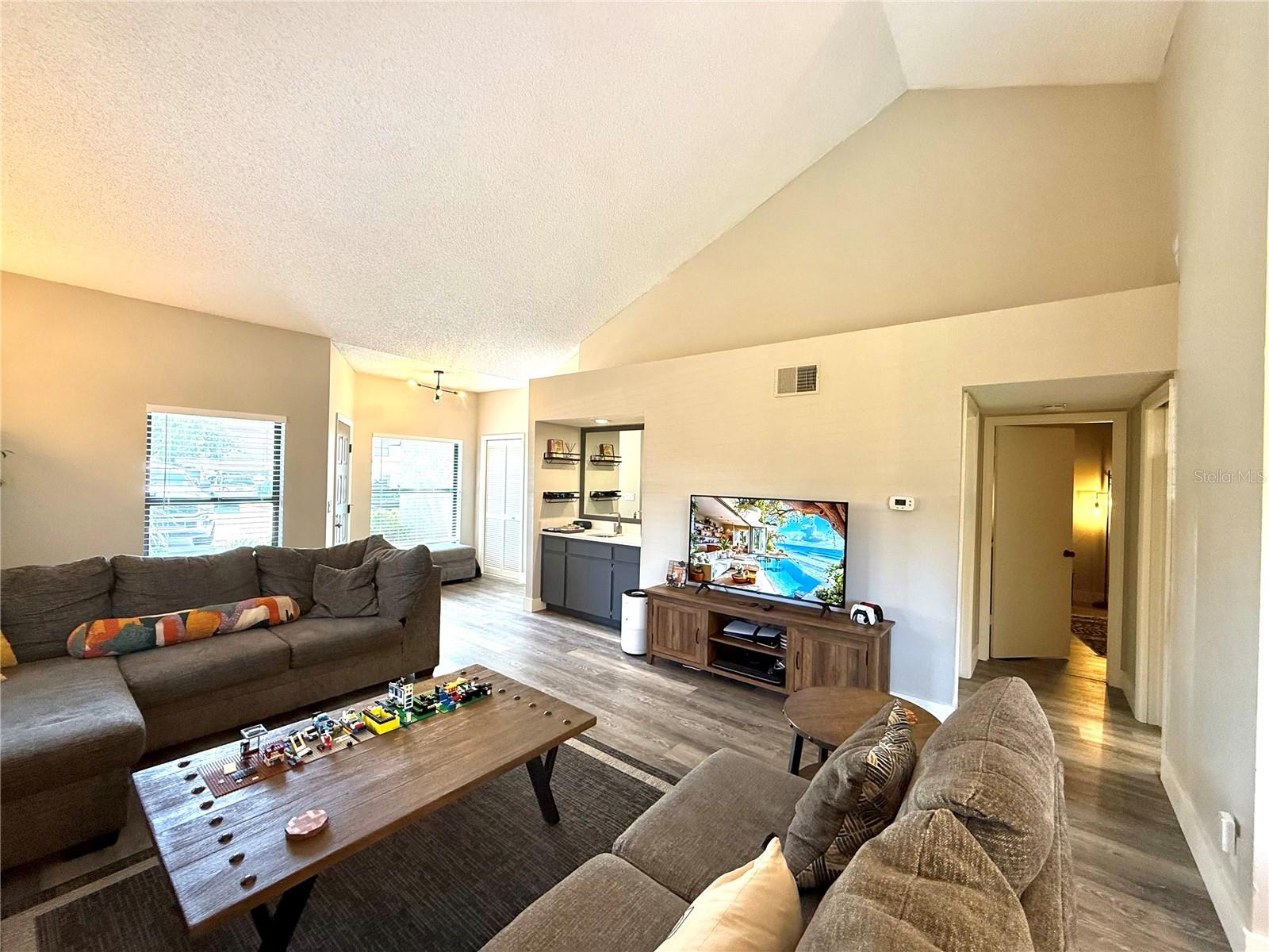 2816 COUNTRYBROOK DR #L16 — photo 4