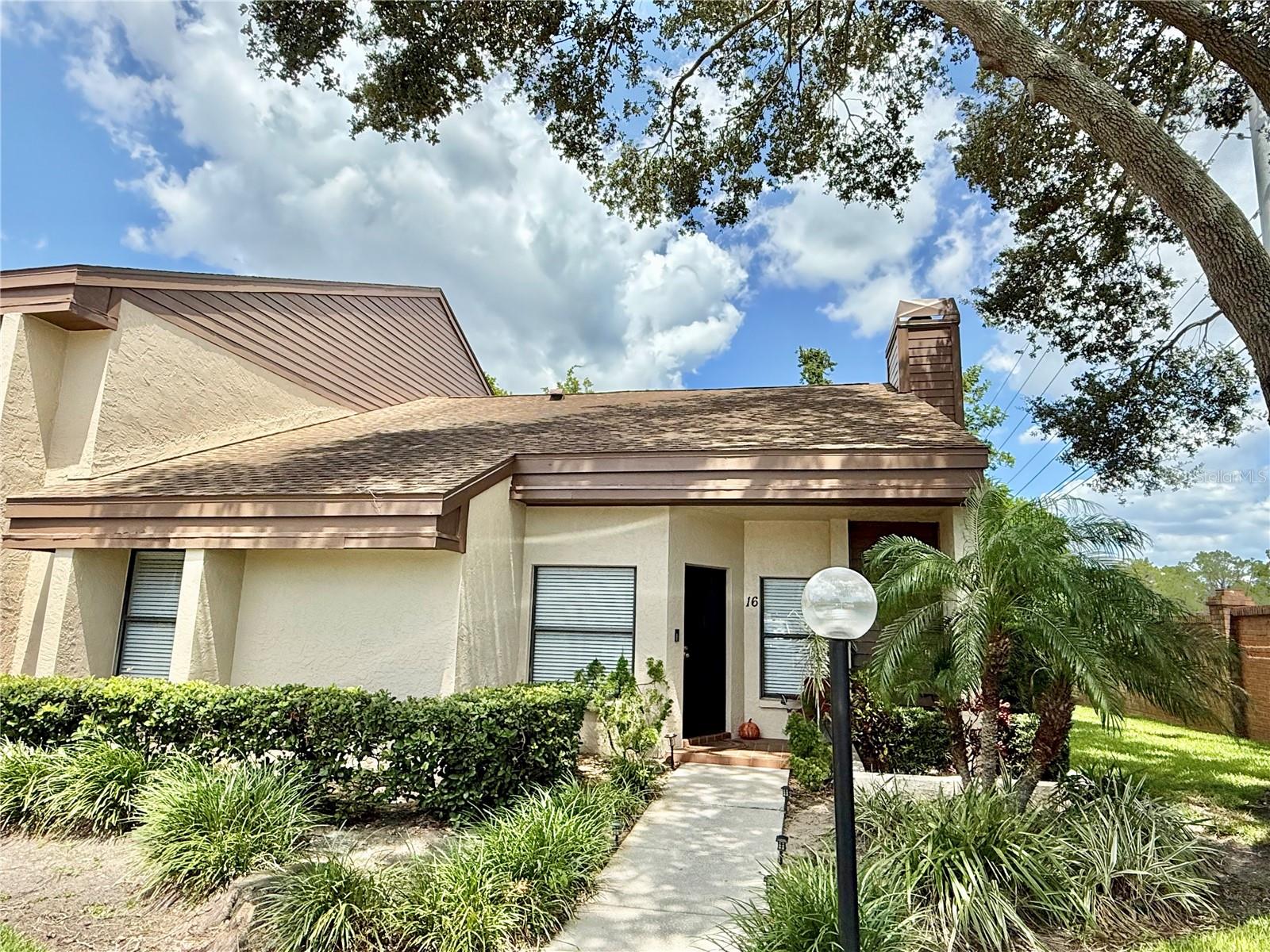 2816 COUNTRYBROOK DR #L16 — photo 2