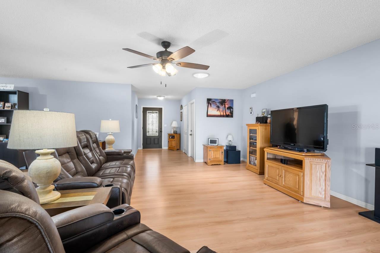 1317 LELAND DR — photo 11