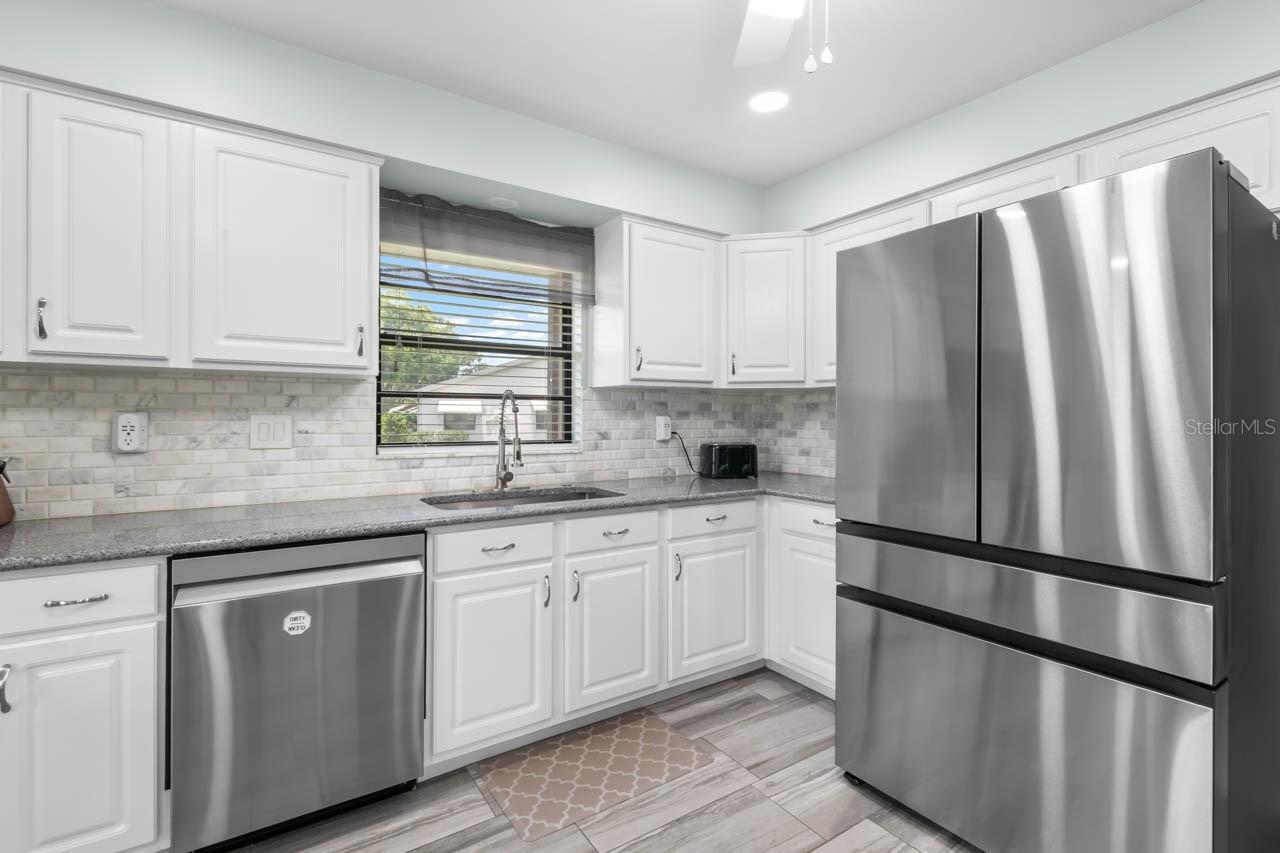 1317 LELAND DR — photo 18