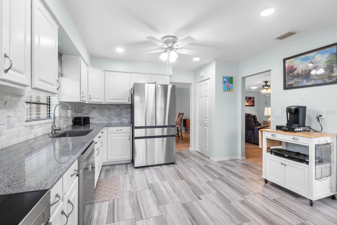 1317 LELAND DR — photo 17