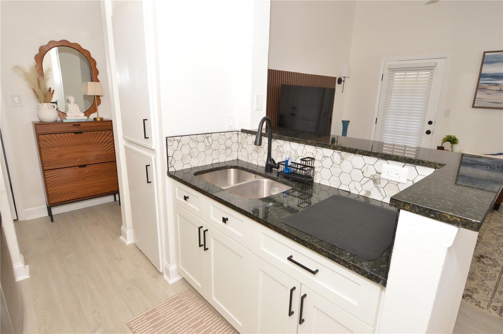 8714 MALLARD RESERVE DR #201 — photo 9