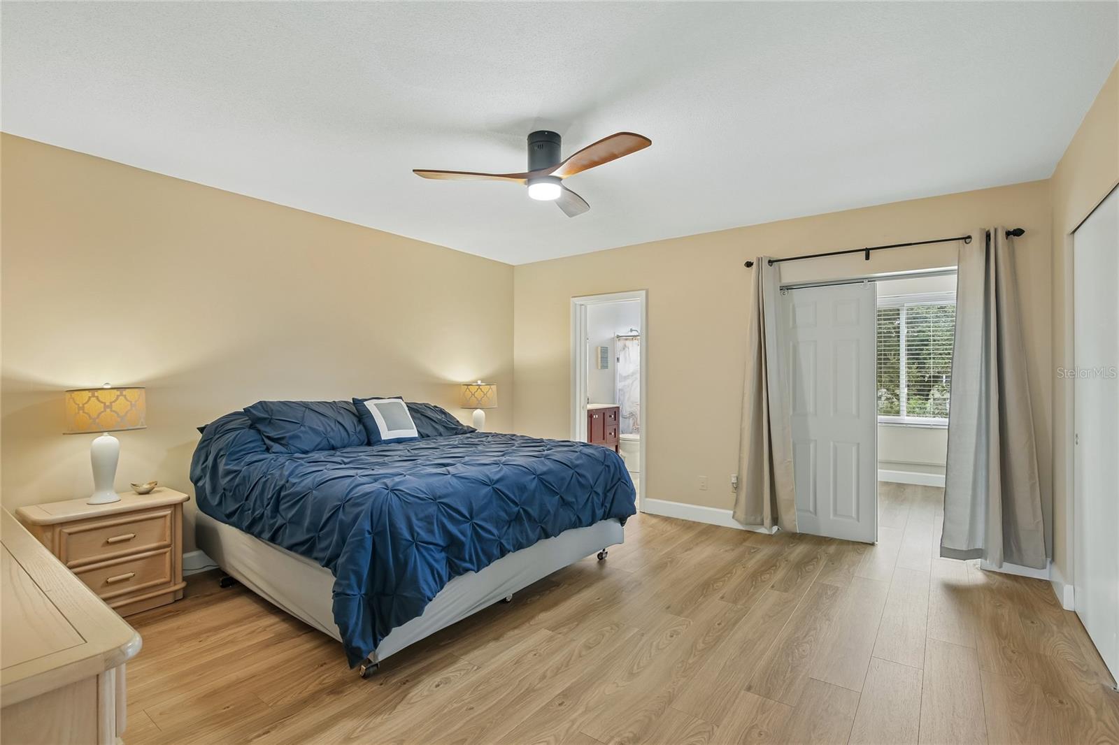 2380 WORLD PARKWAY BLVD #40 — photo 25