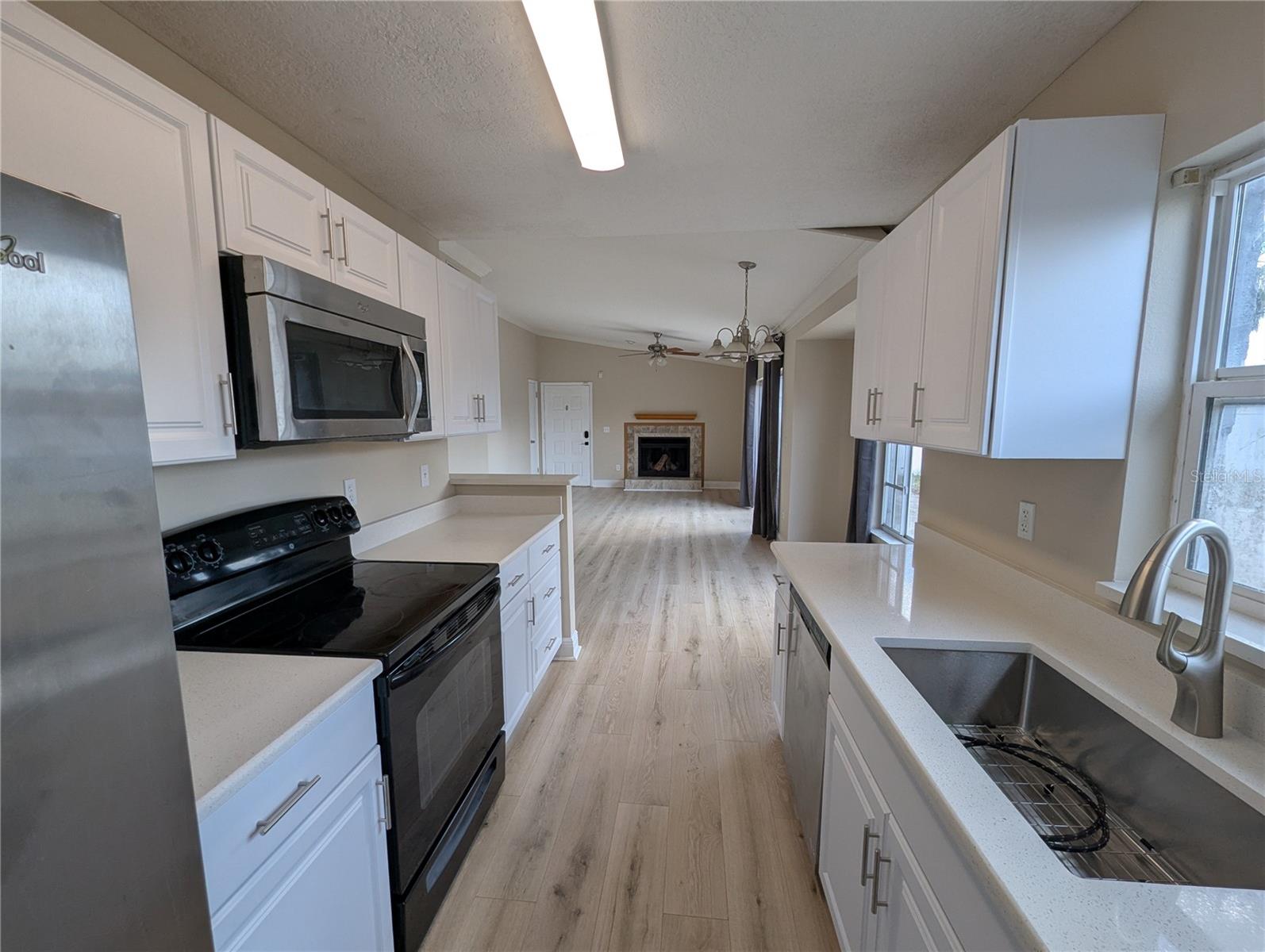 1209 MOHRLAKE DR — photo 7