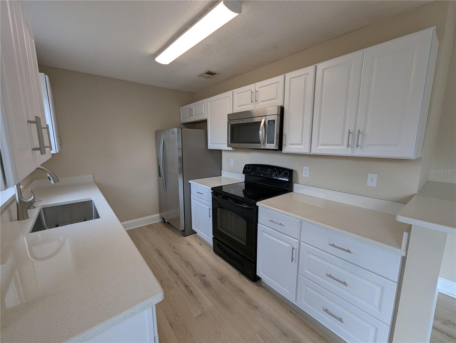 1209 MOHRLAKE DR — photo 5