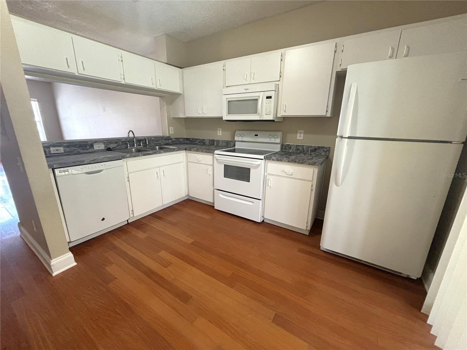 6235 BAYSIDE KEY DR — photo 5