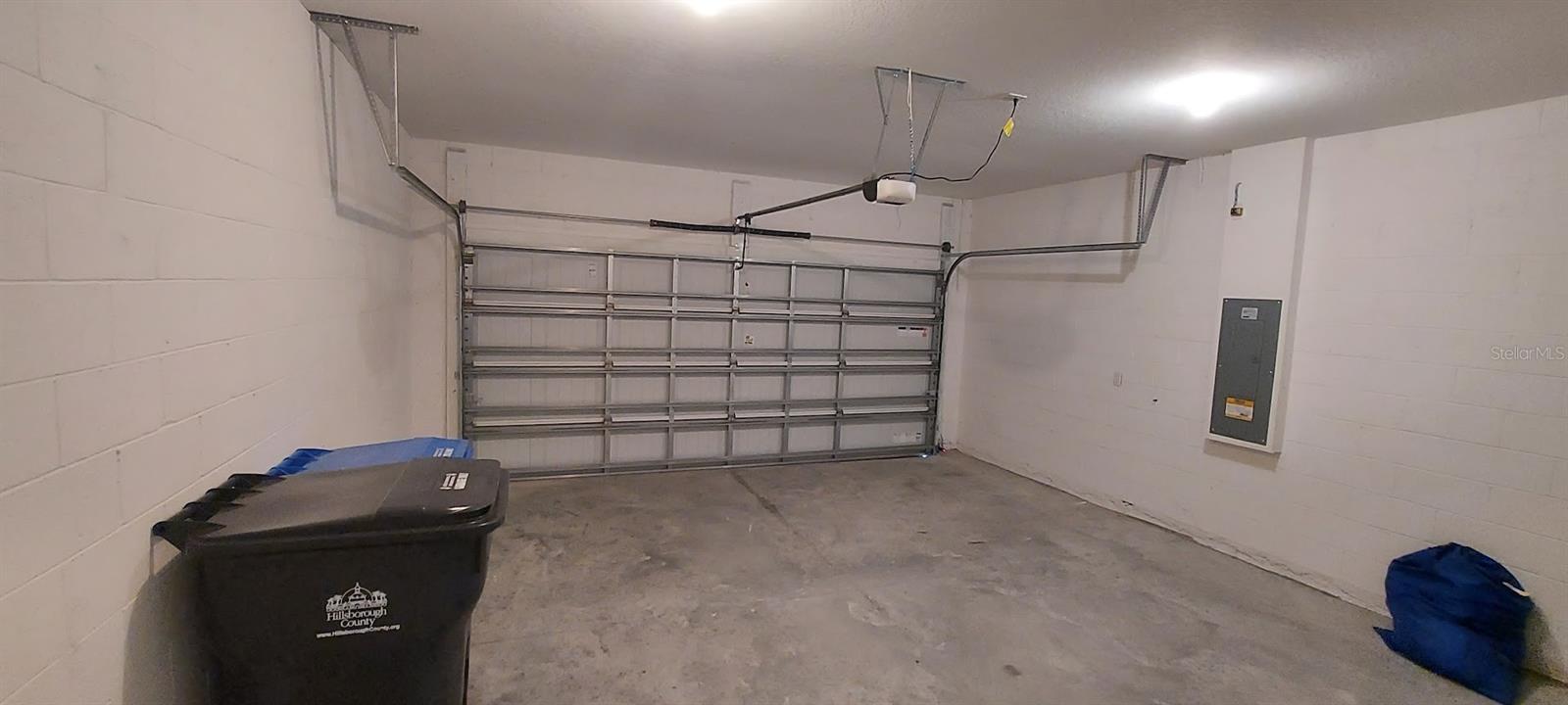 812 KINGS PINE CT — photo 24