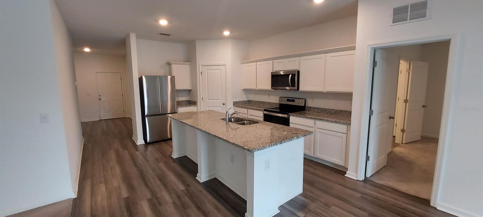 812 KINGS PINE CT — photo 10