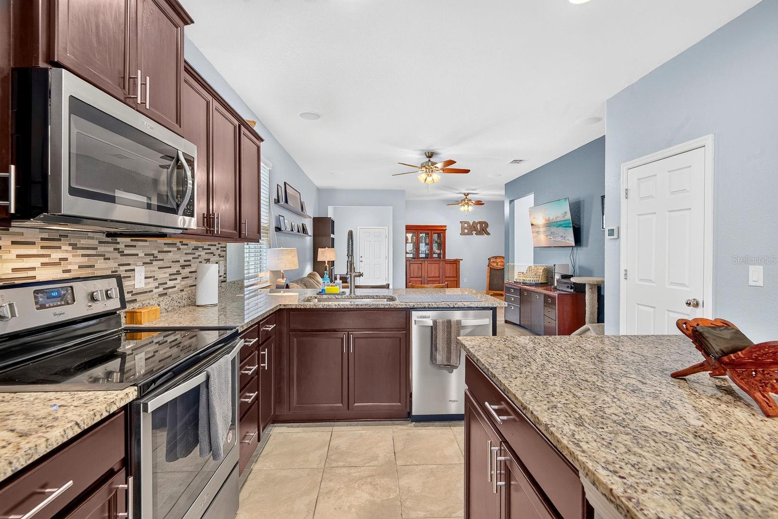 1407 CUSTER BAYOU ST — photo 13