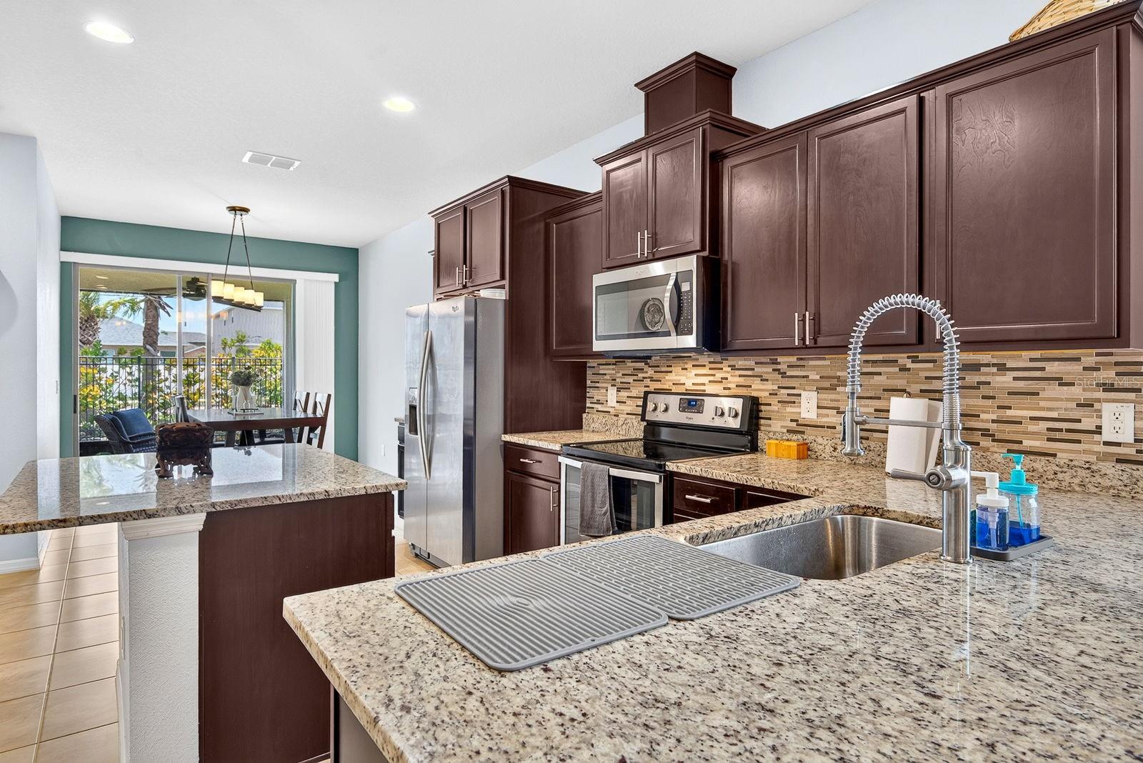 1407 CUSTER BAYOU ST — photo 16