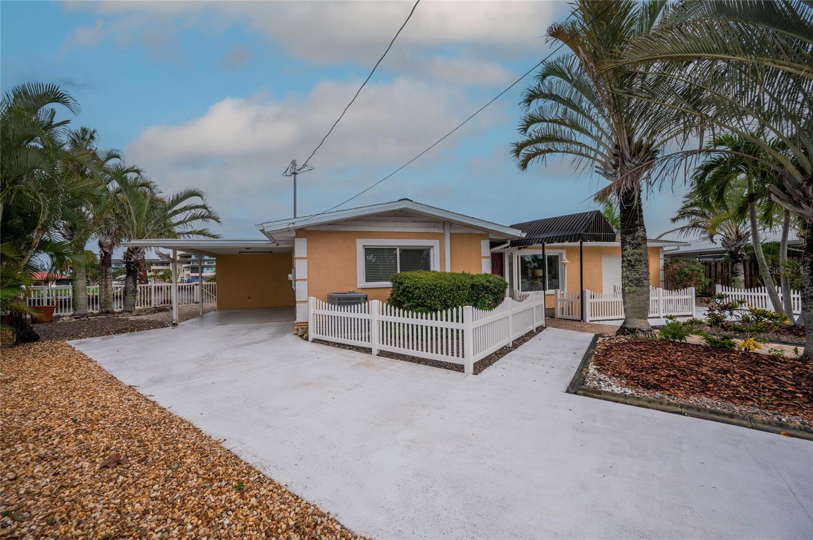 4223 ROYAL PALM DR — photo 9