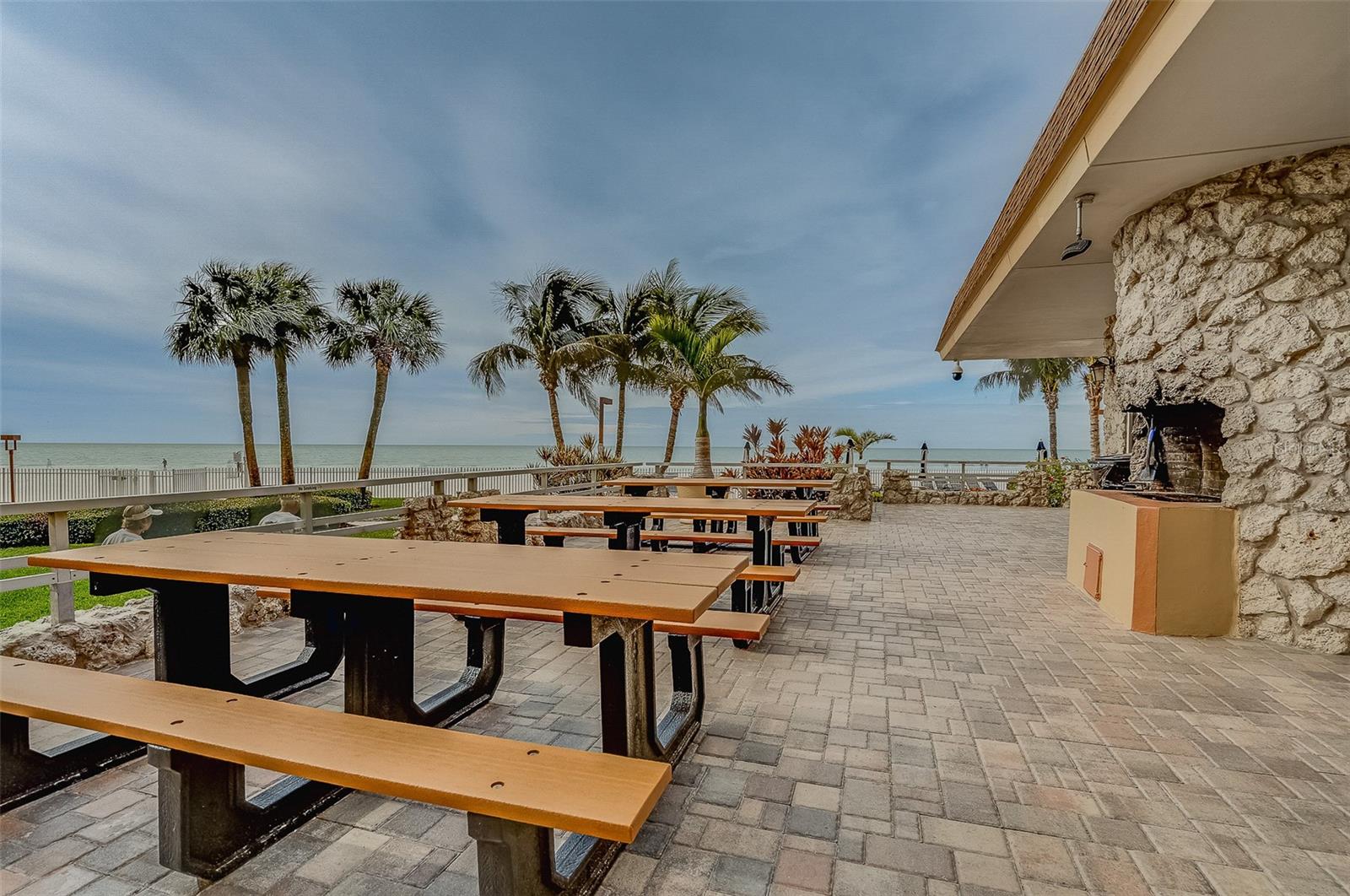 17920 GULF BLVD #1808 — photo 37