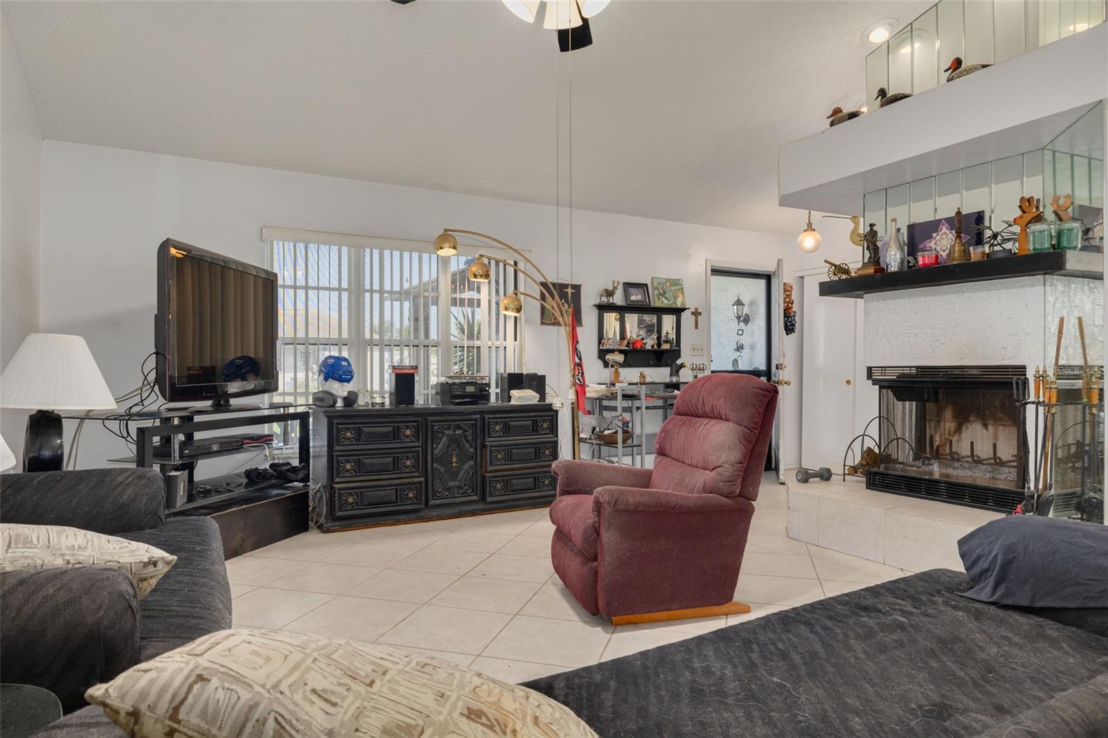 1338 GREENLEA DR — photo 7