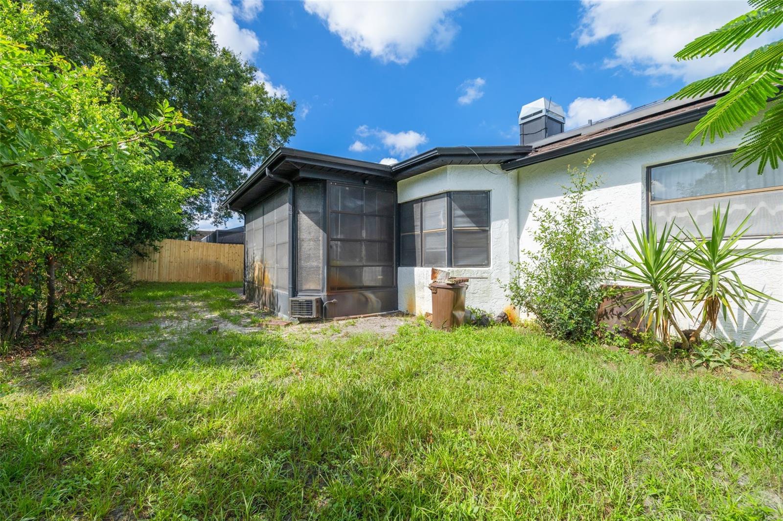 1338 GREENLEA DR — photo 24