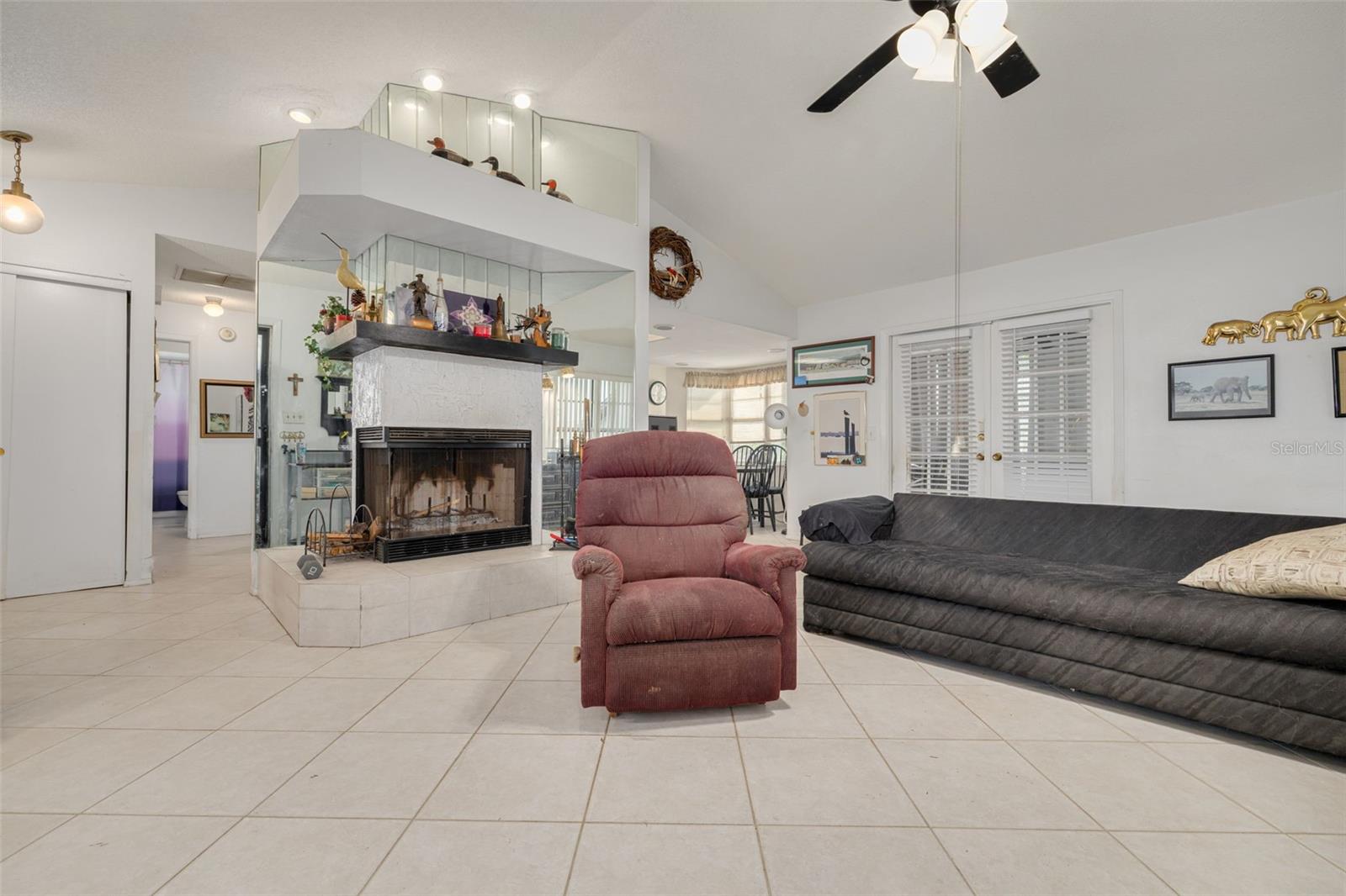 1338 GREENLEA DR — photo 8
