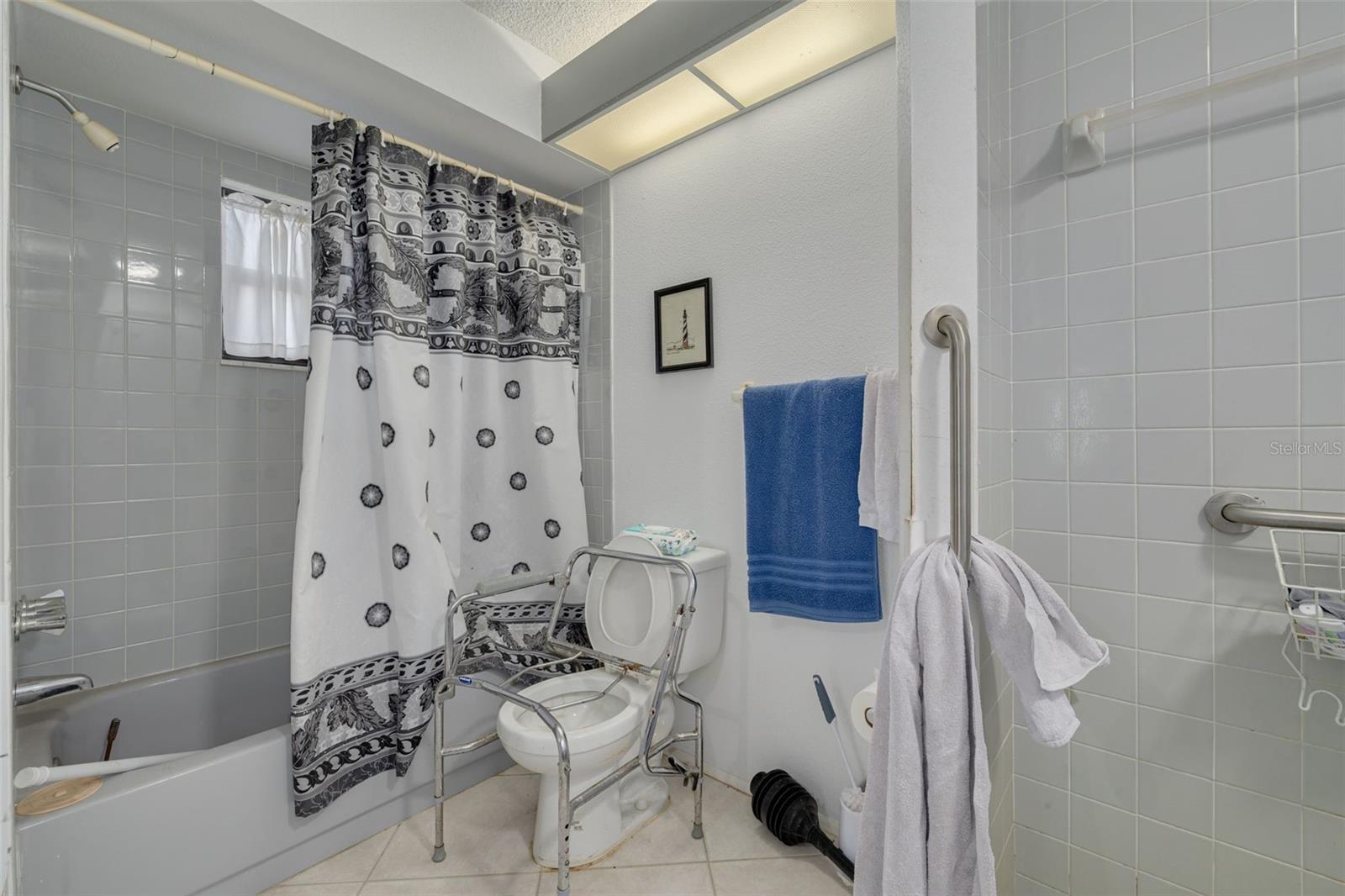 1338 GREENLEA DR — photo 18