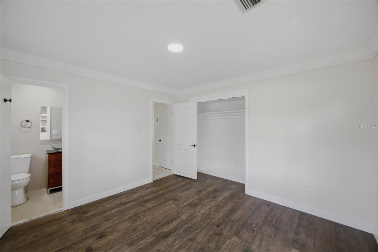 808 N MACDILL AVE — photo 16