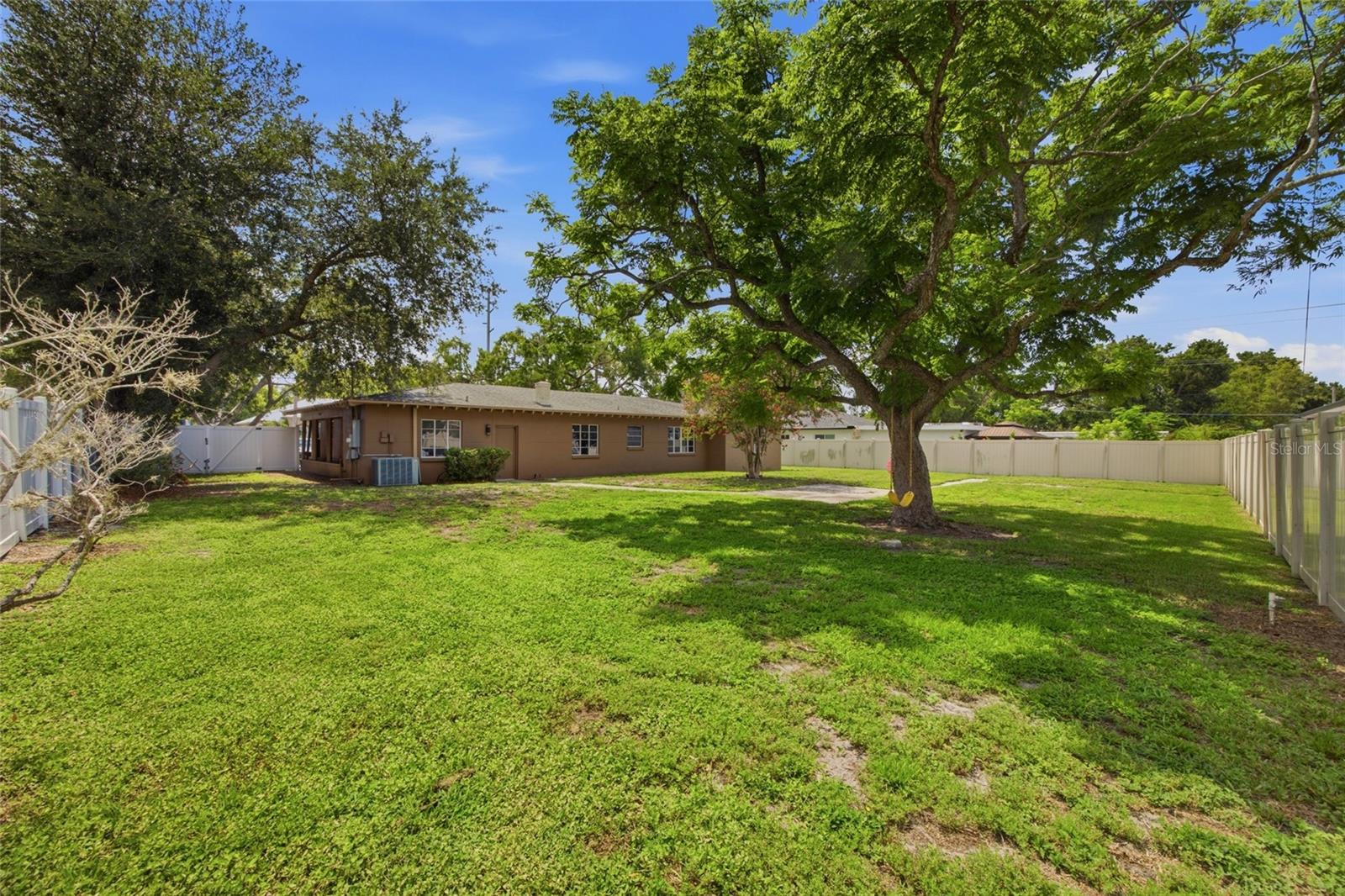 808 N MACDILL AVE — photo 29