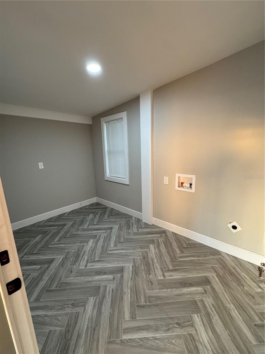 1119 N PARSONS AVE — photo 25