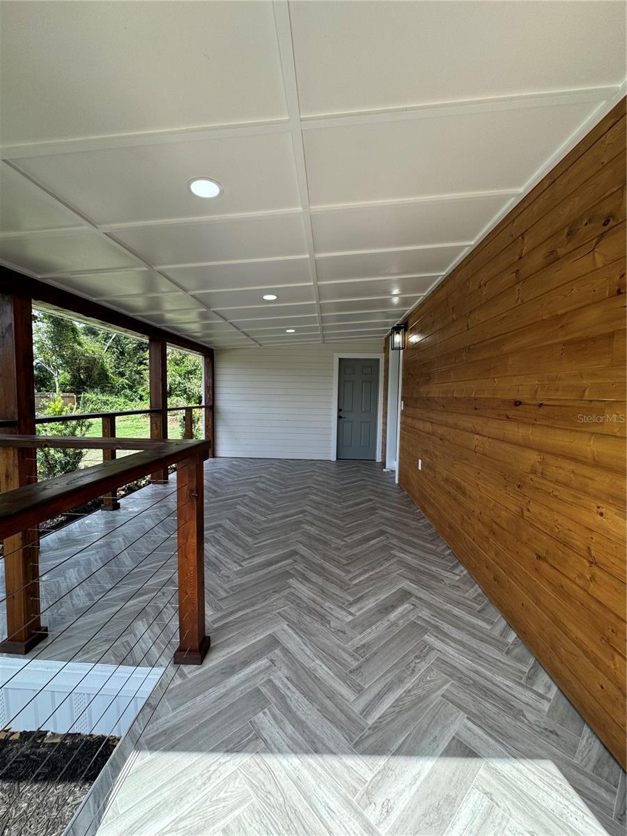 1119 N PARSONS AVE — photo 3