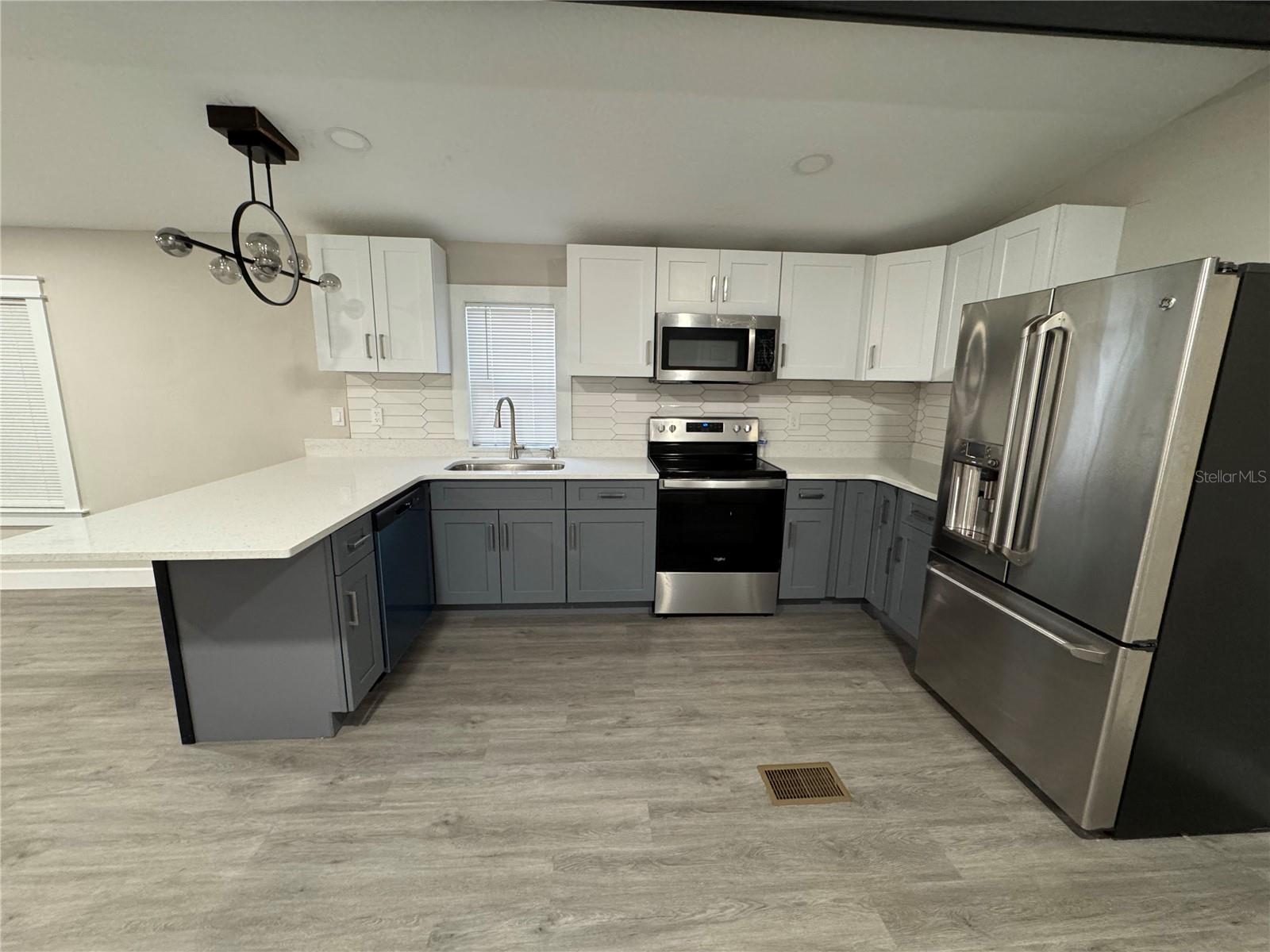 1119 N PARSONS AVE — photo 11
