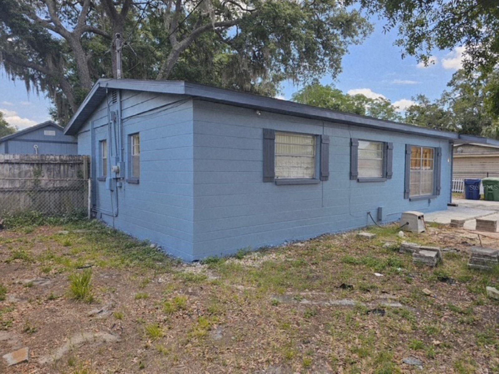 10209 LOLA ST — photo 5